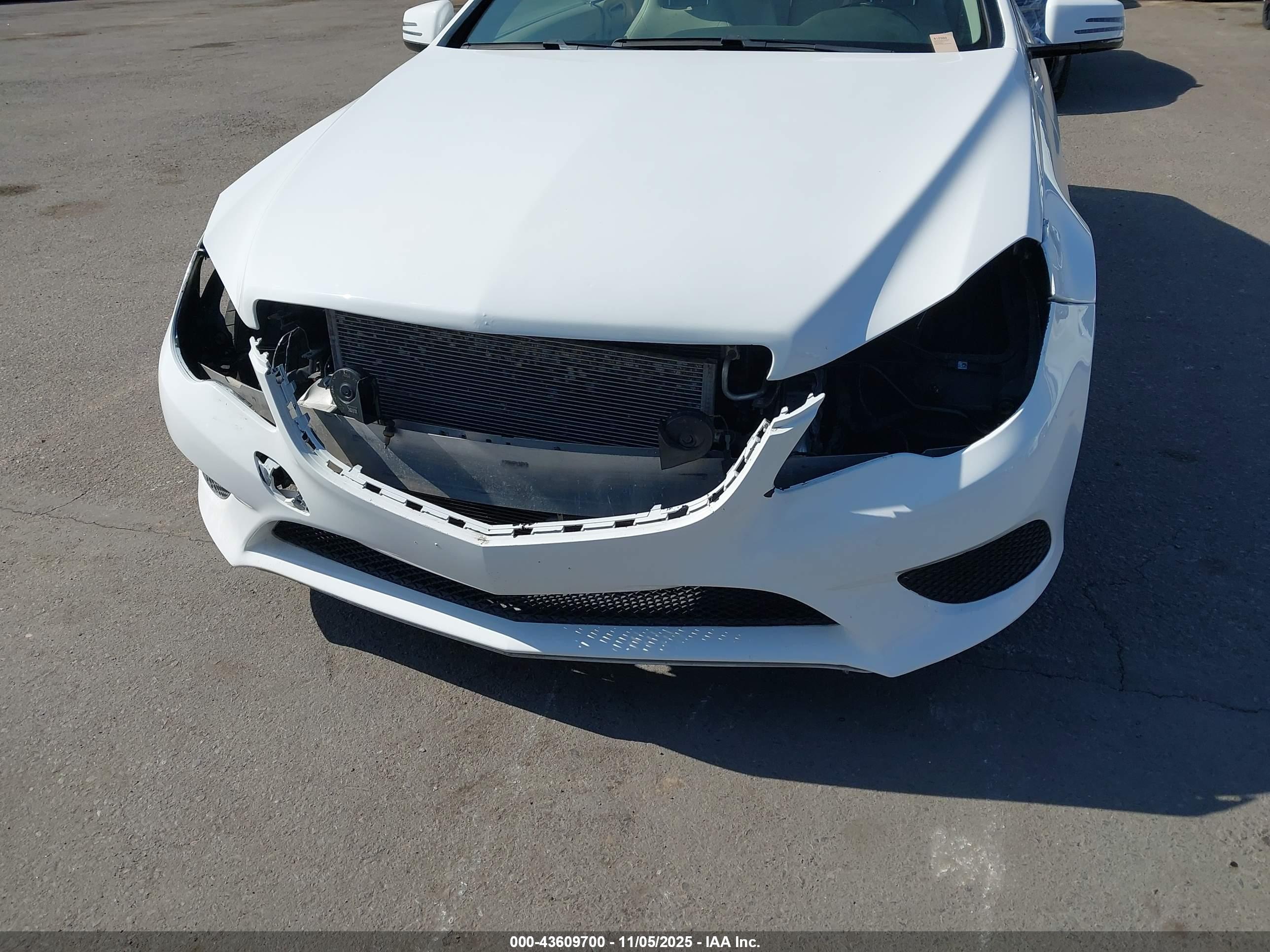 MERCEDES-BENZ E image 6