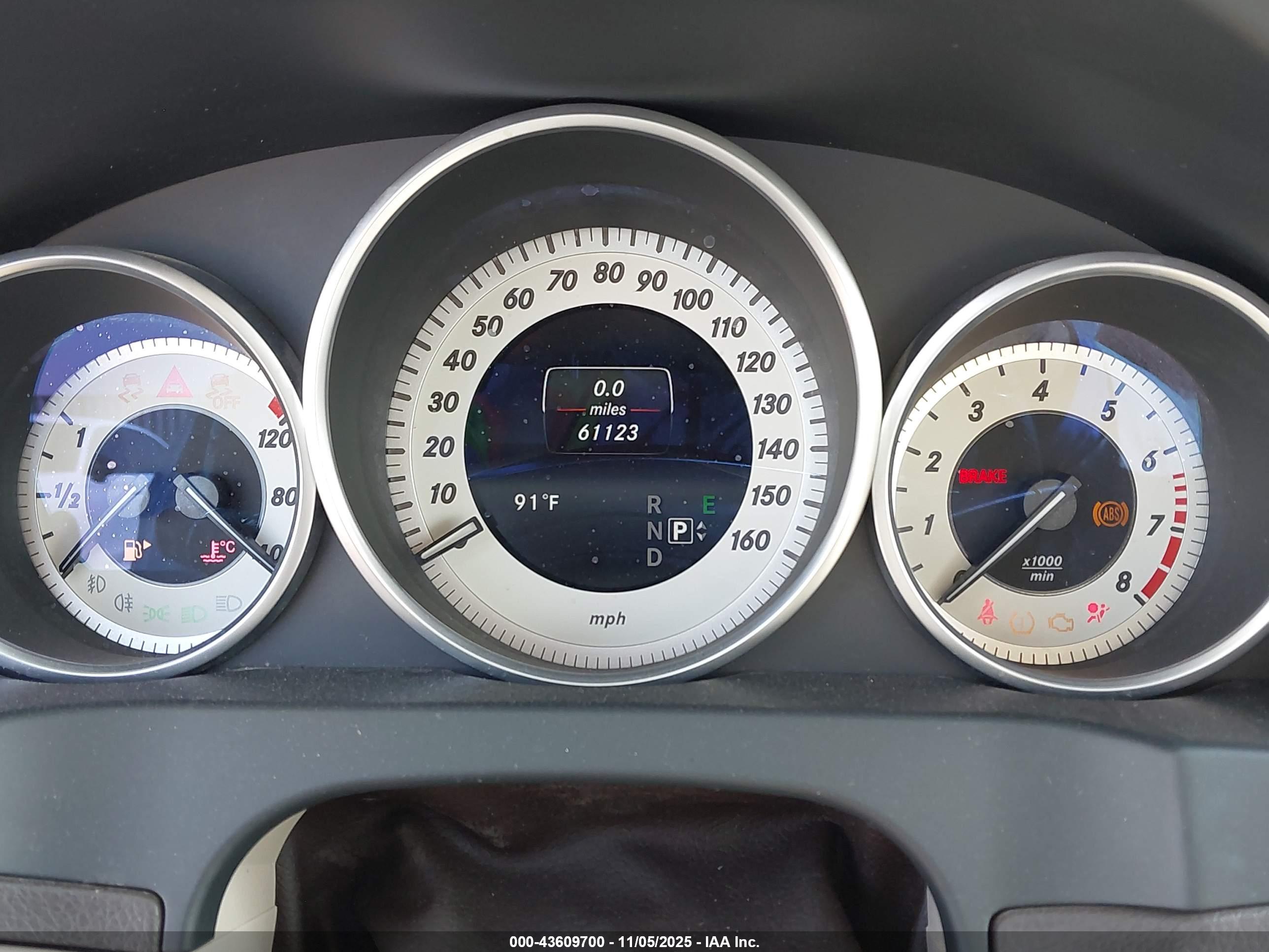 MERCEDES-BENZ E image 7