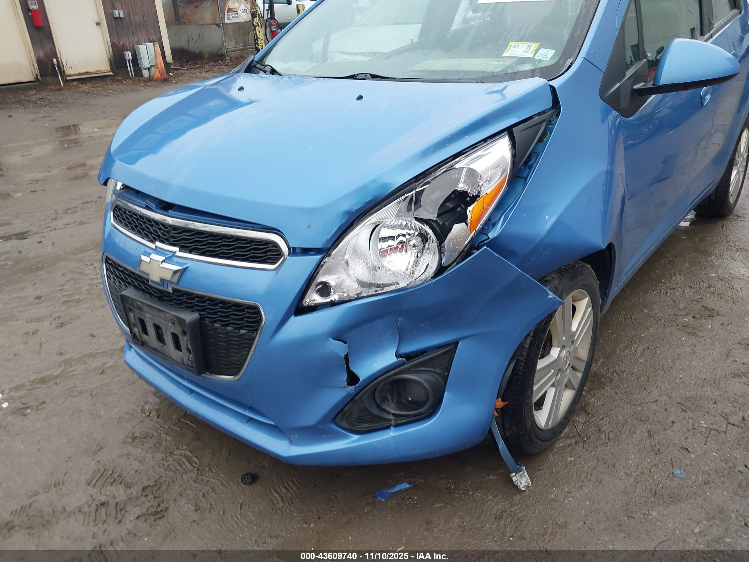 CHEVROLET SPARK image 6