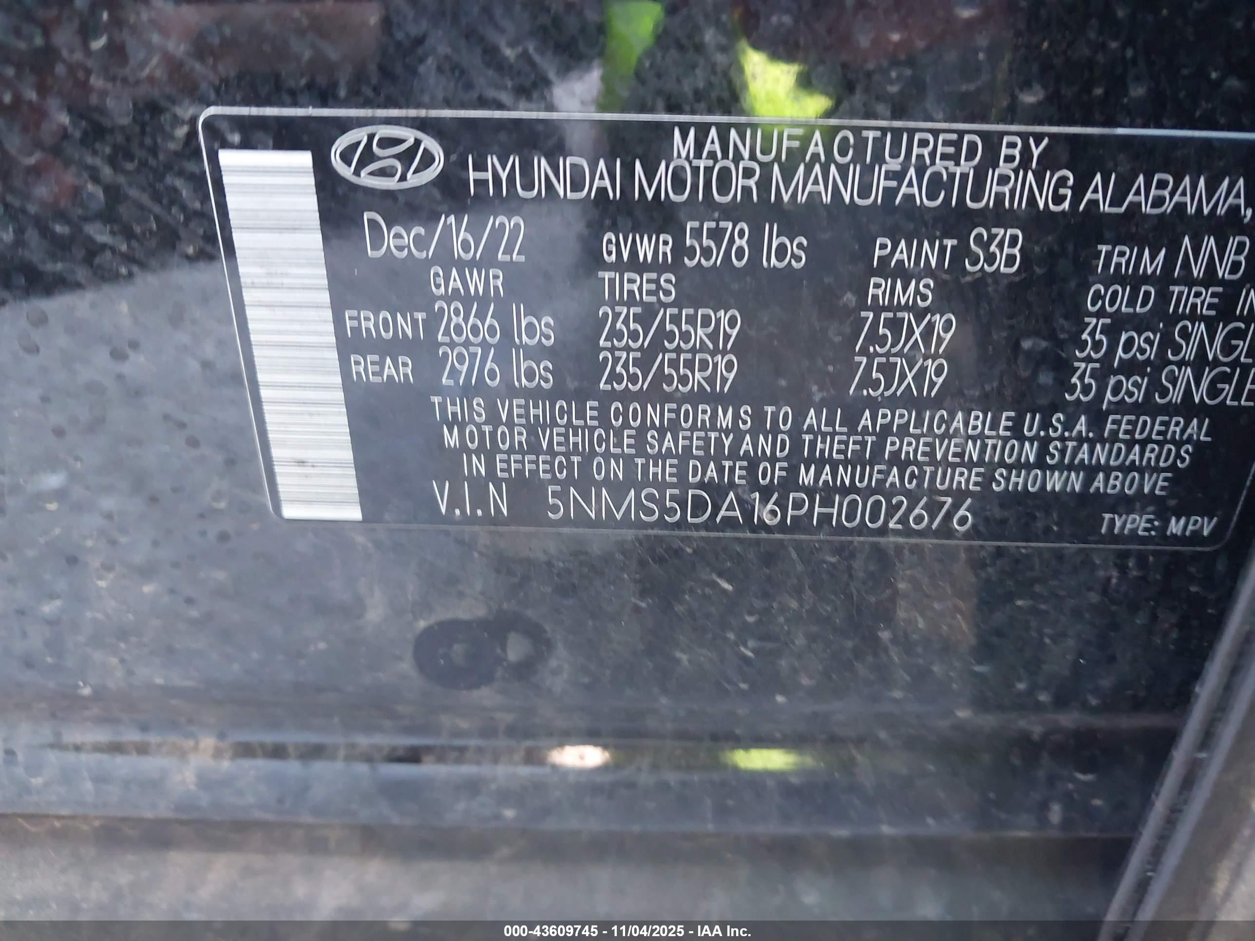 HYUNDAI SANTA image 9