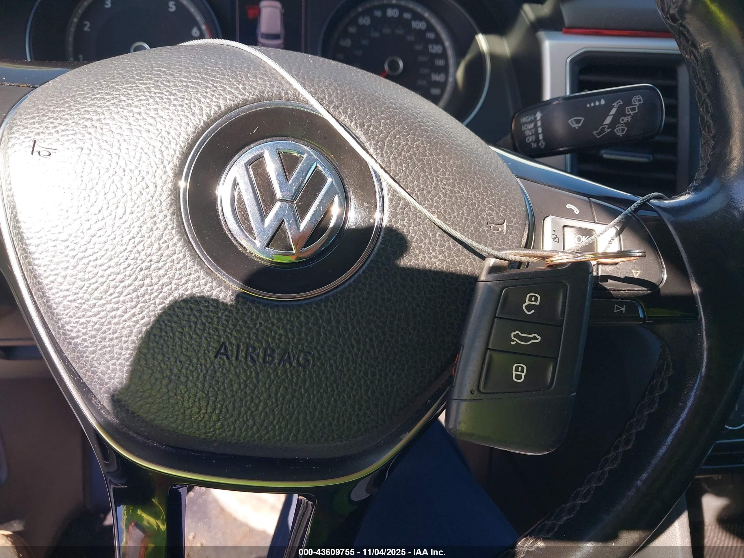 VOLKSWAGEN ATLAS image 11