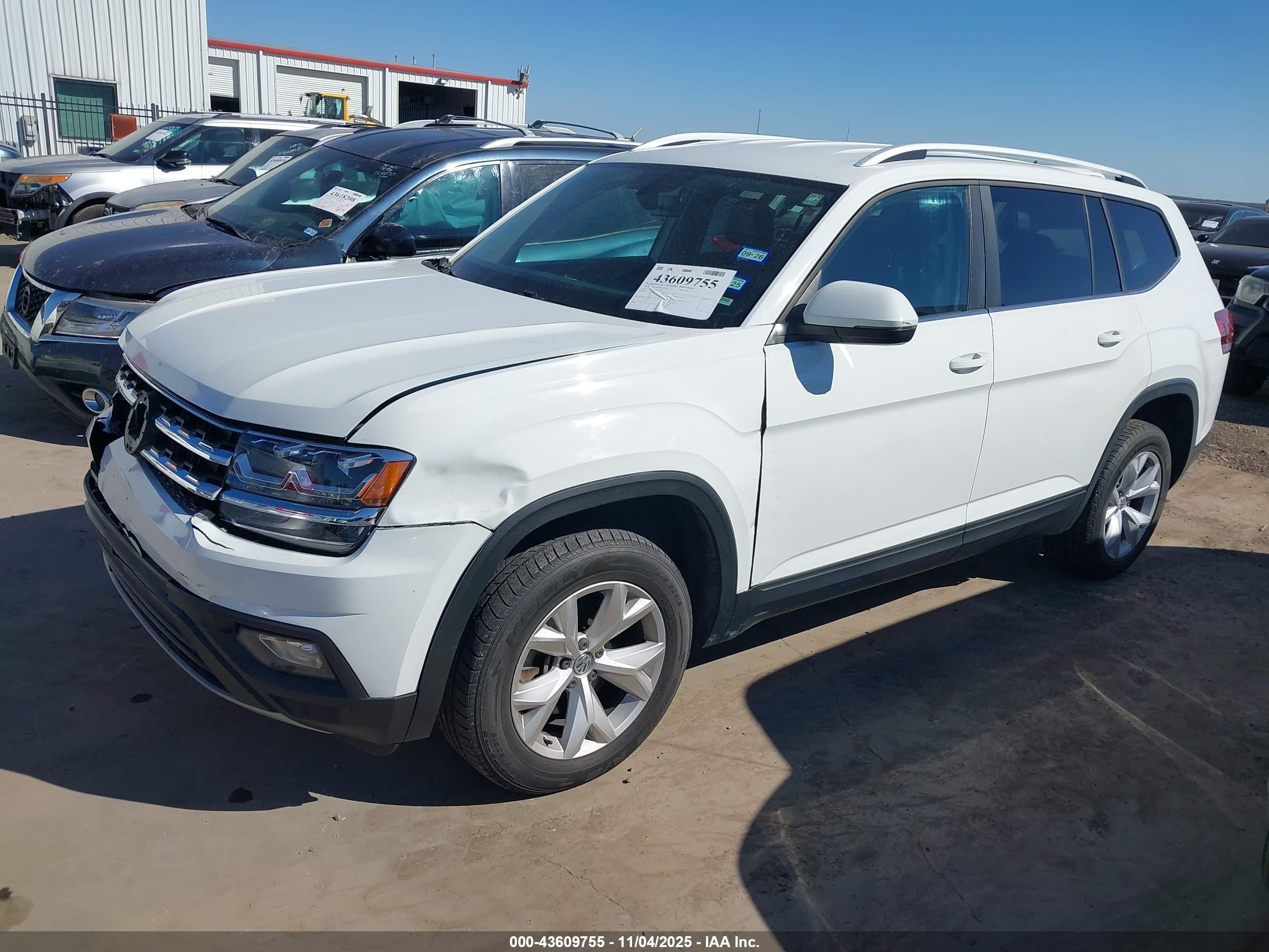 VOLKSWAGEN ATLAS image 2