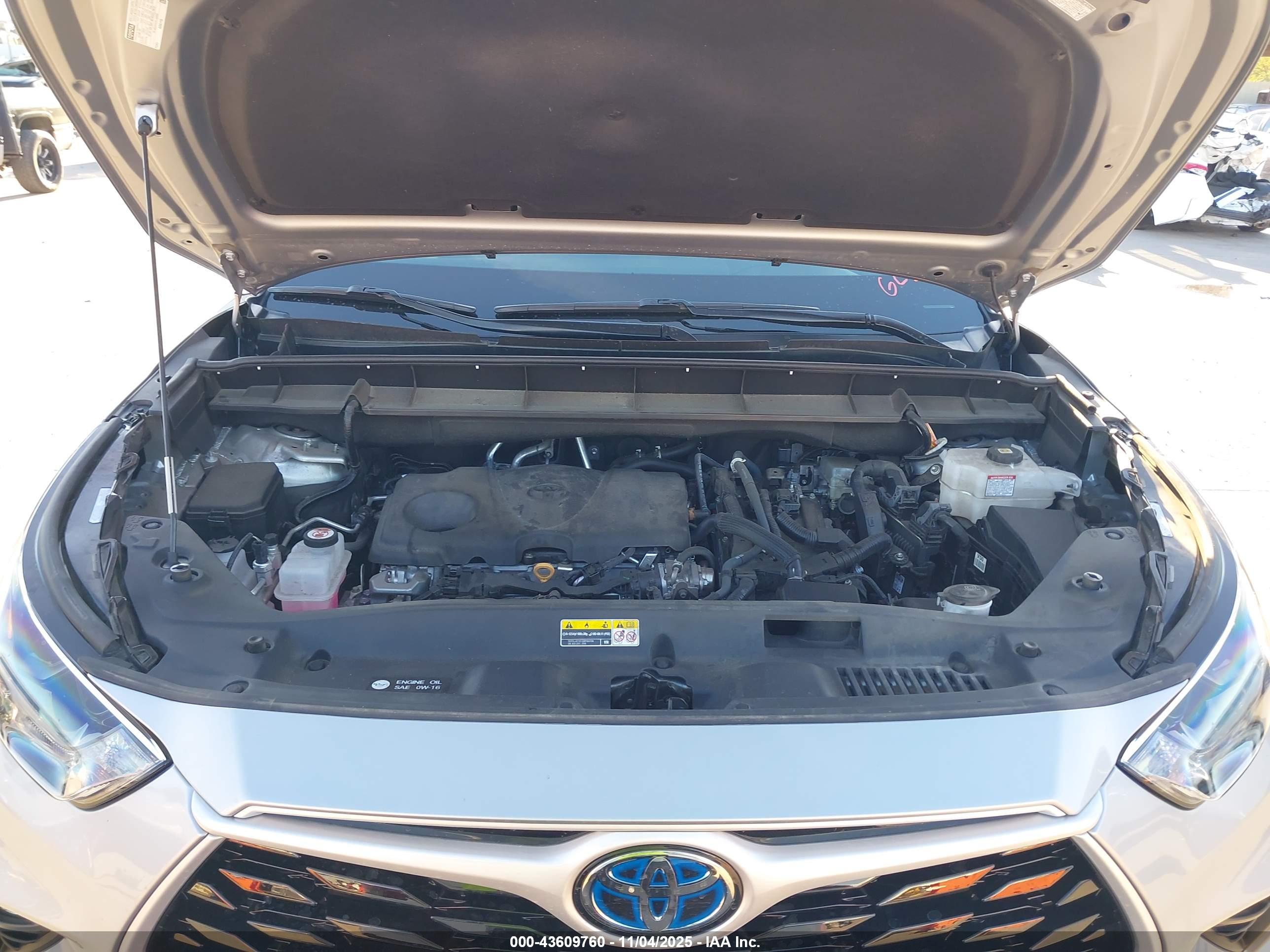 TOYOTA HIGHLANDER image 10