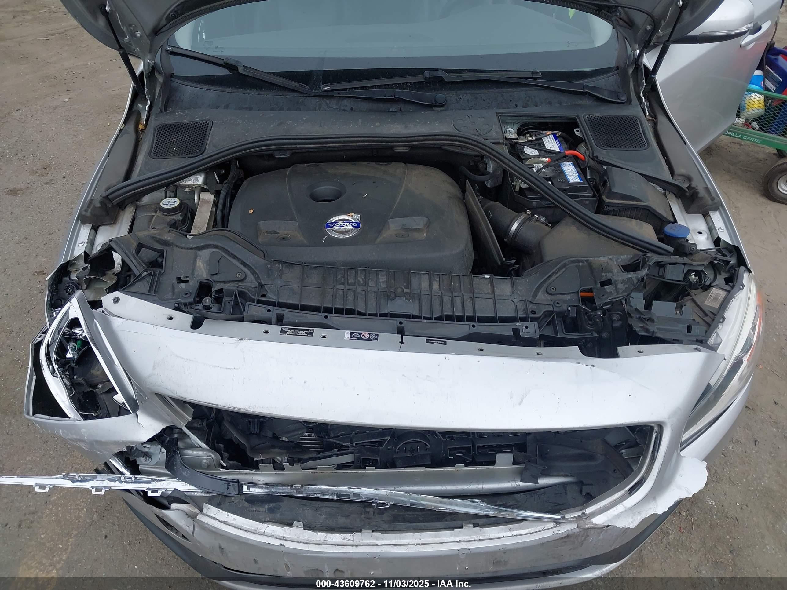VOLVO S60 image 10