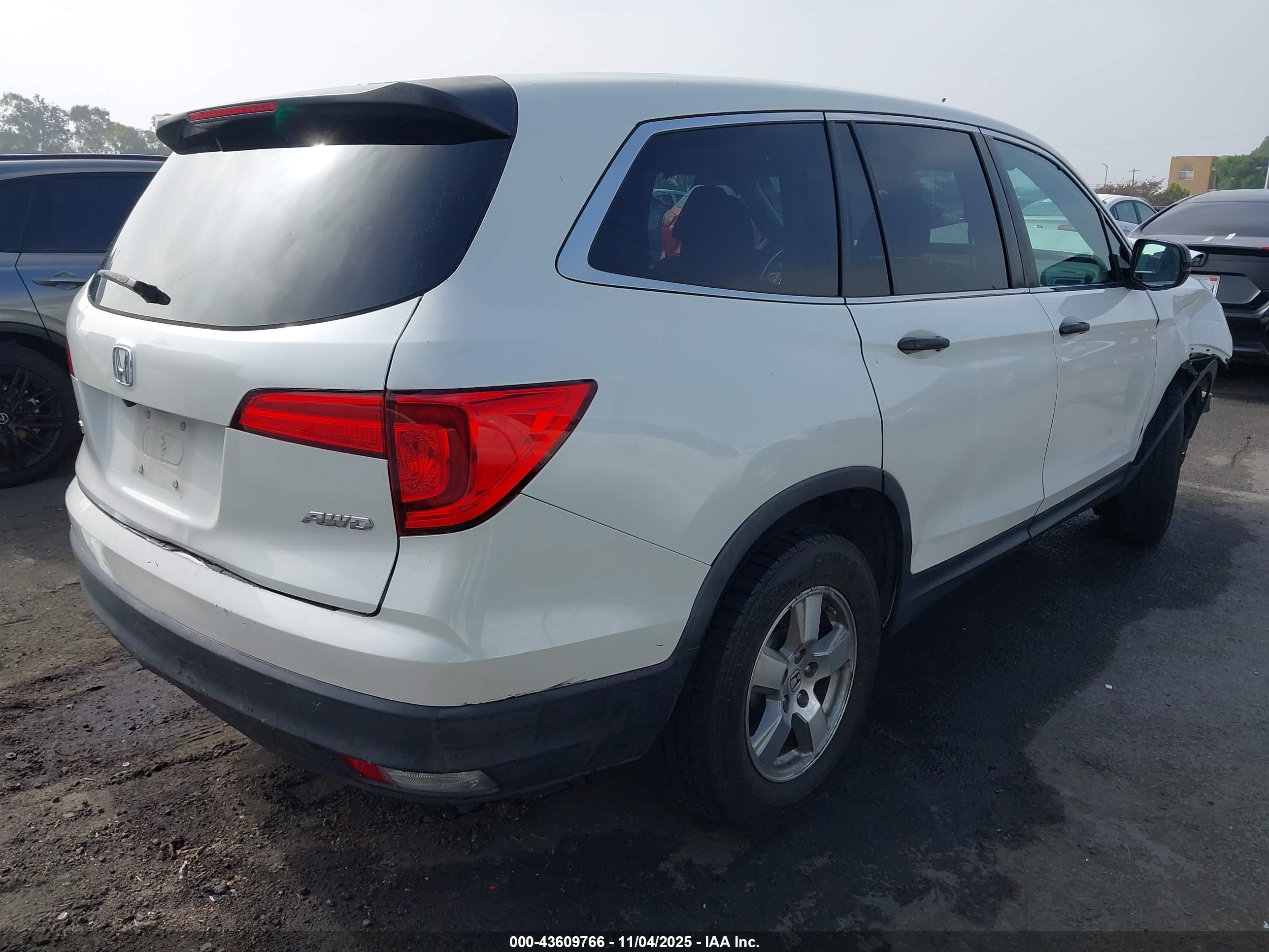 HONDA PILOT image 4