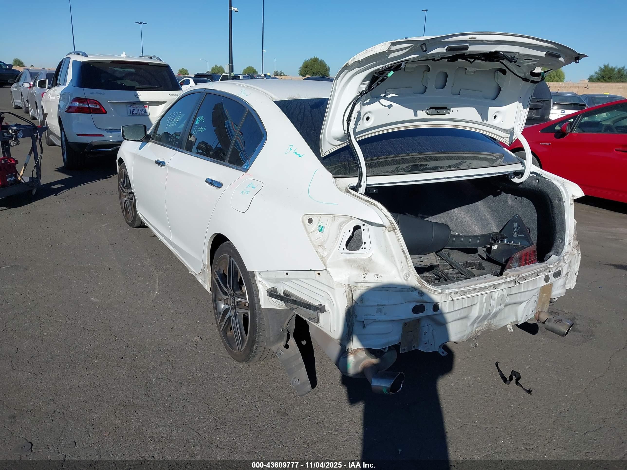 HONDA ACCORD image 3