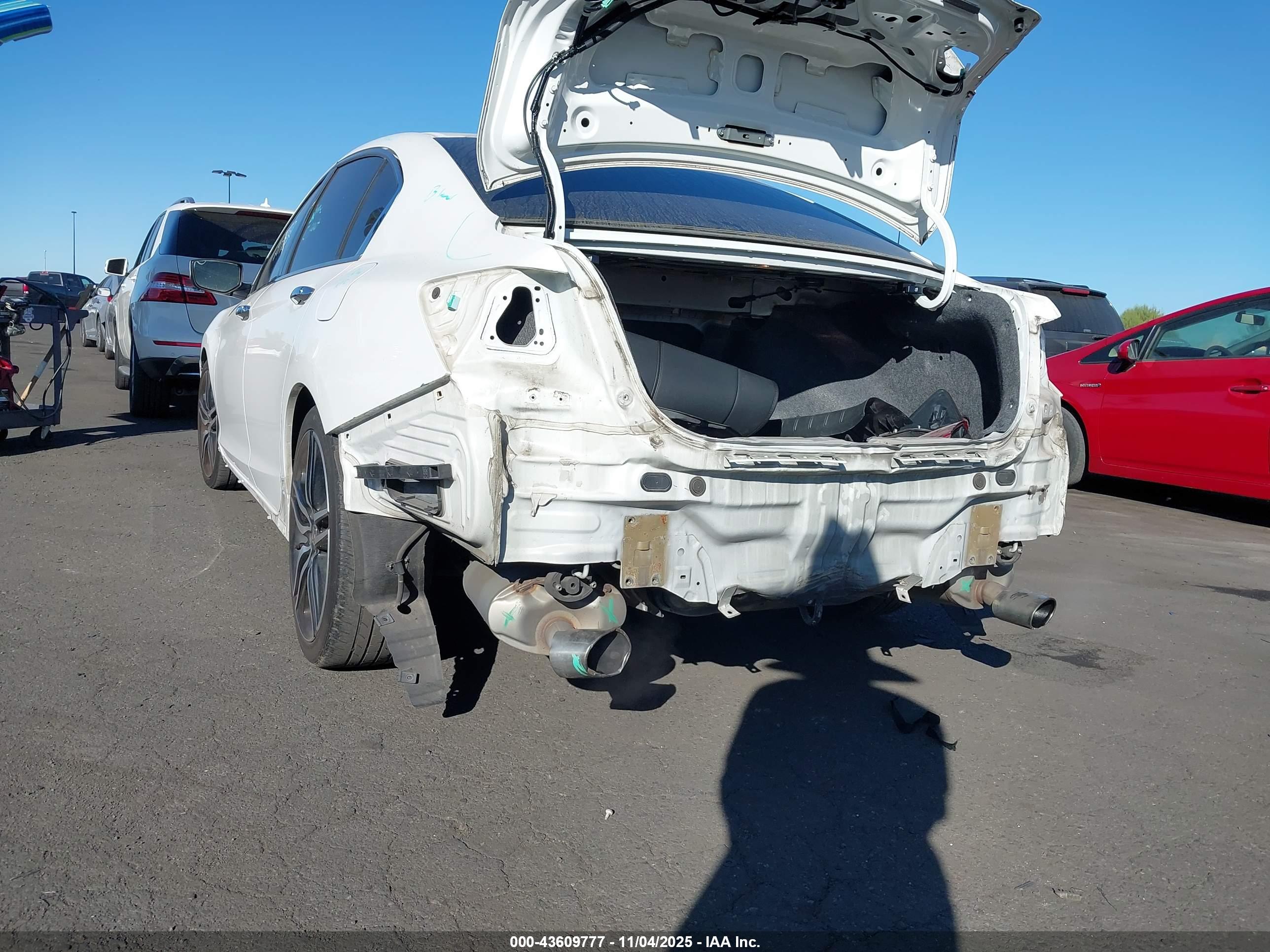 HONDA ACCORD image 6