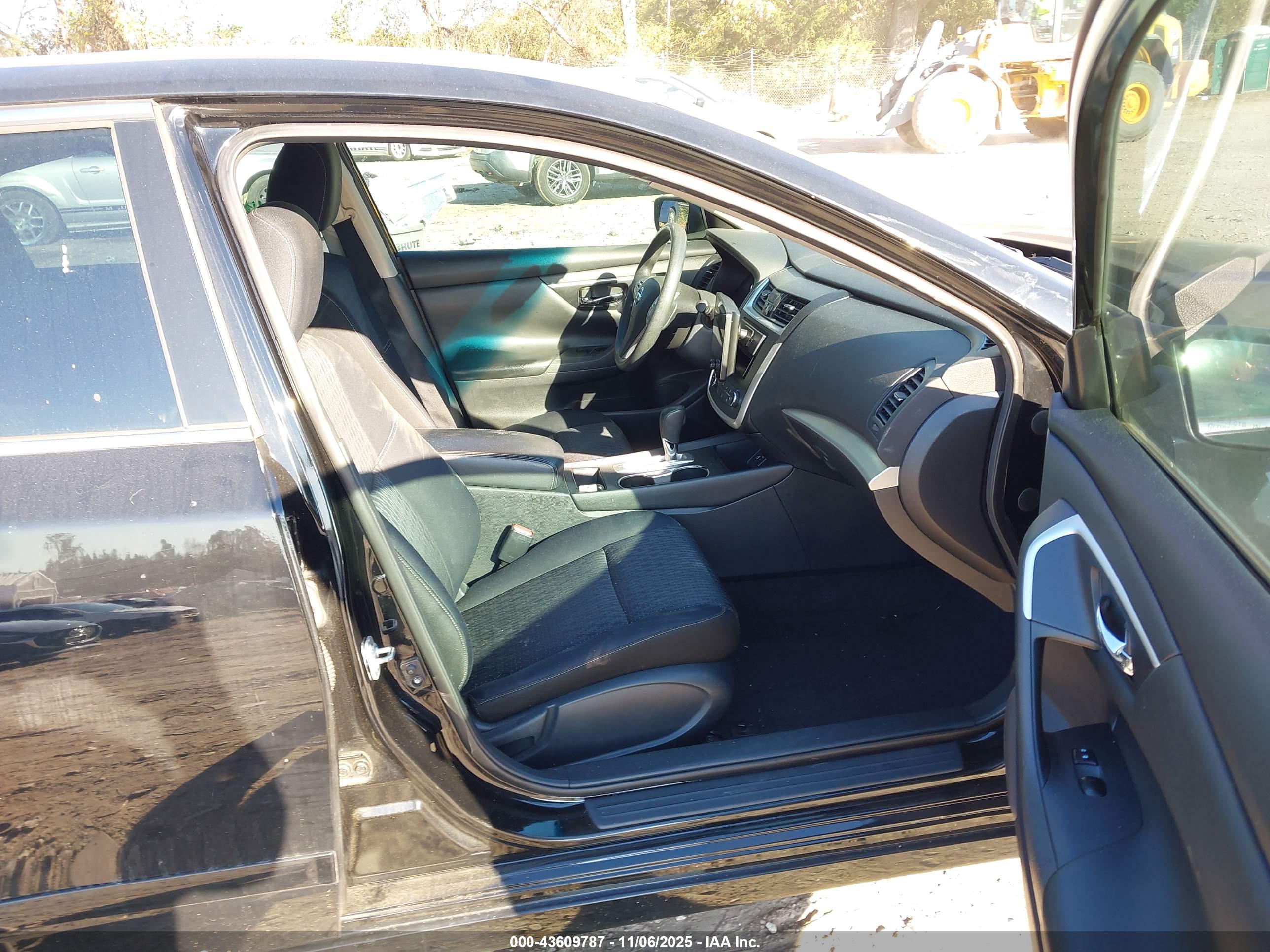NISSAN ALTIMA image 5