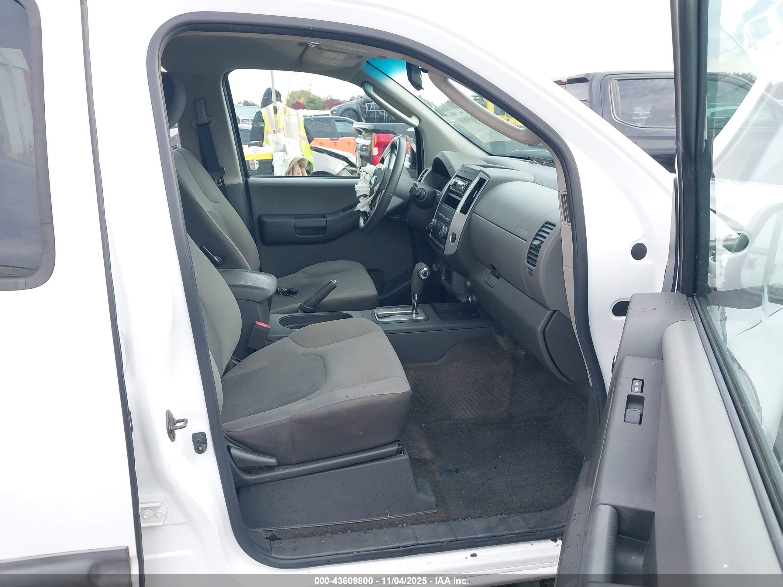 NISSAN XTERRA image 5