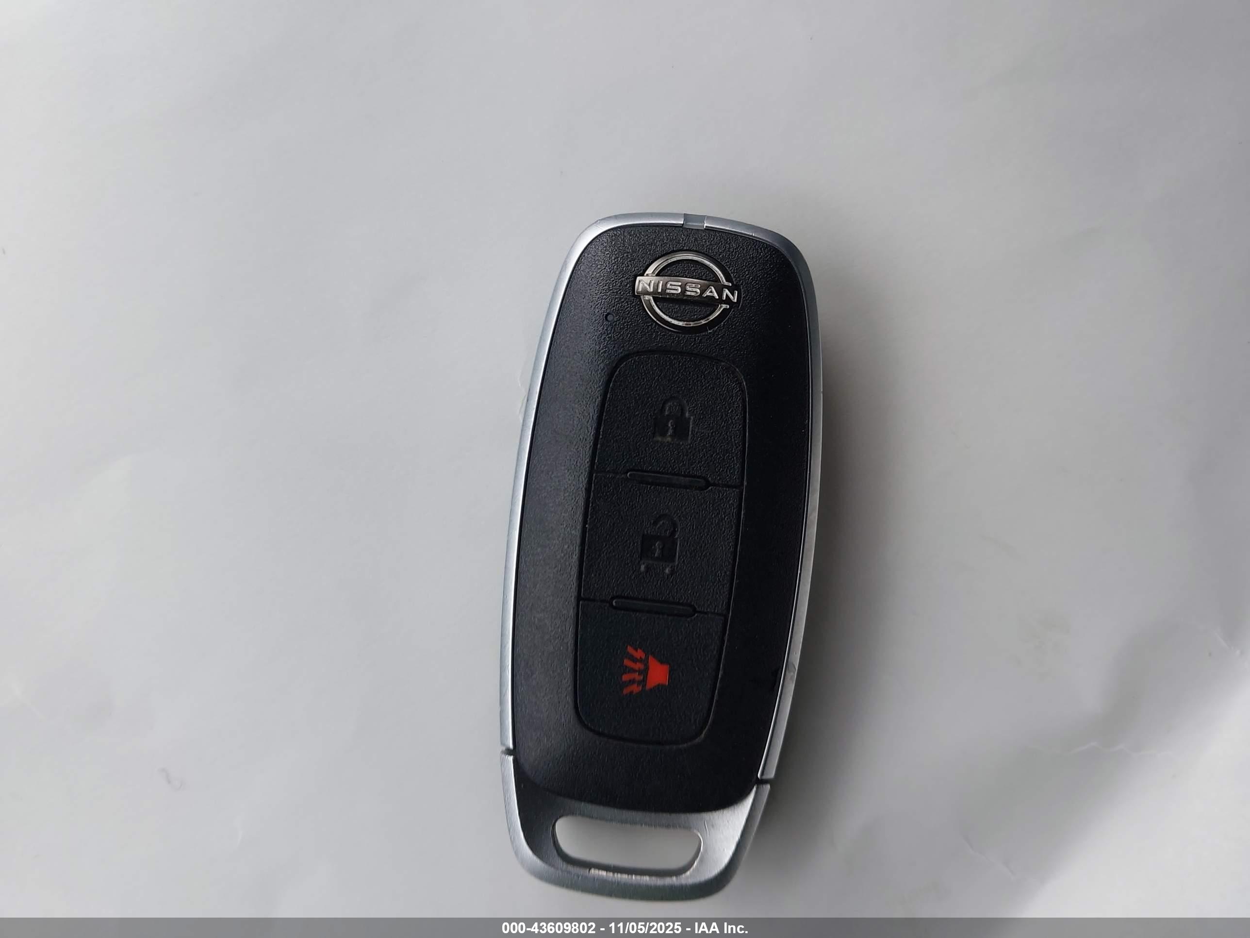 NISSAN ARIYA image 11