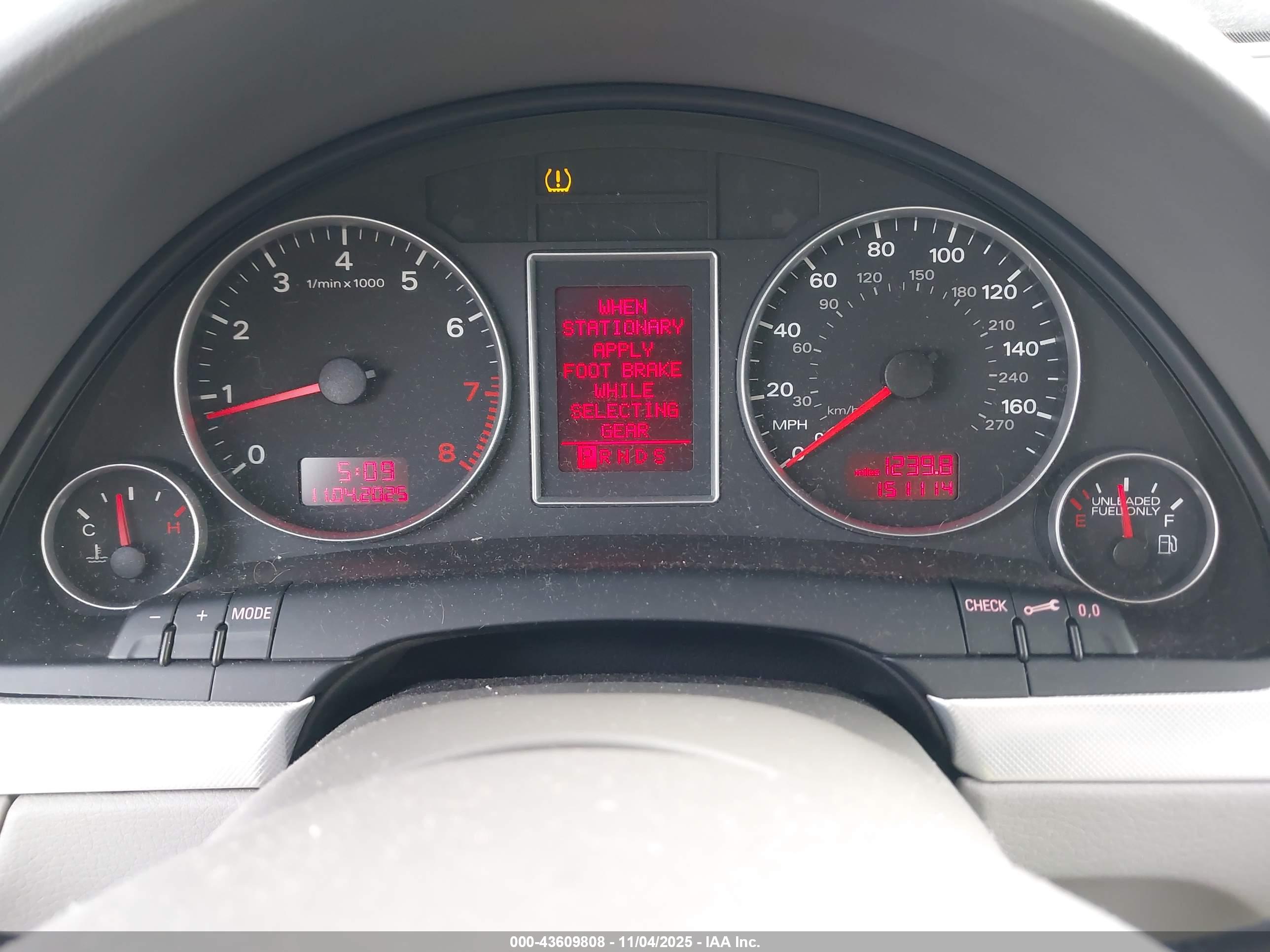 AUDI A4 image 7