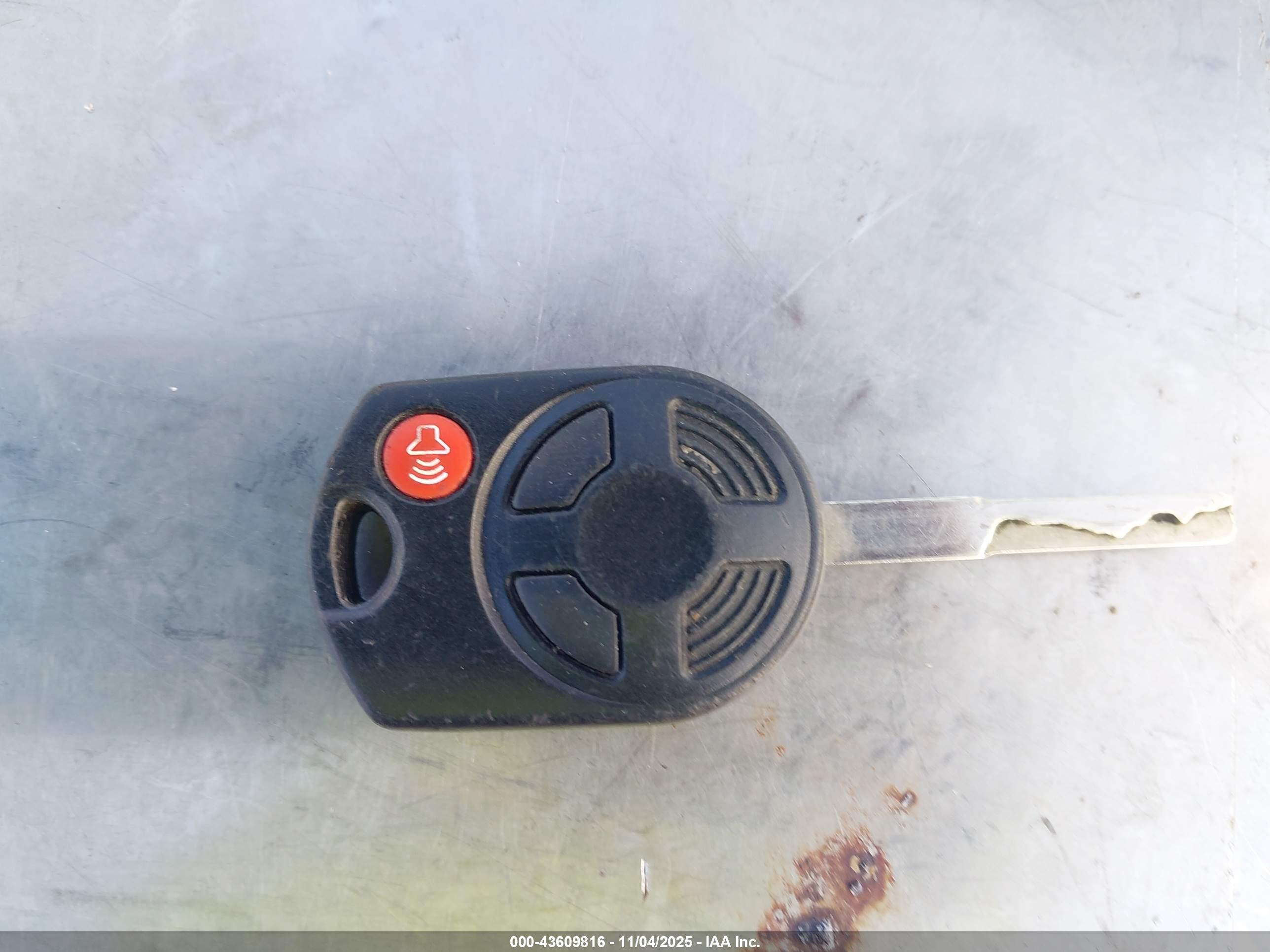 FORD ESCAPE image 11