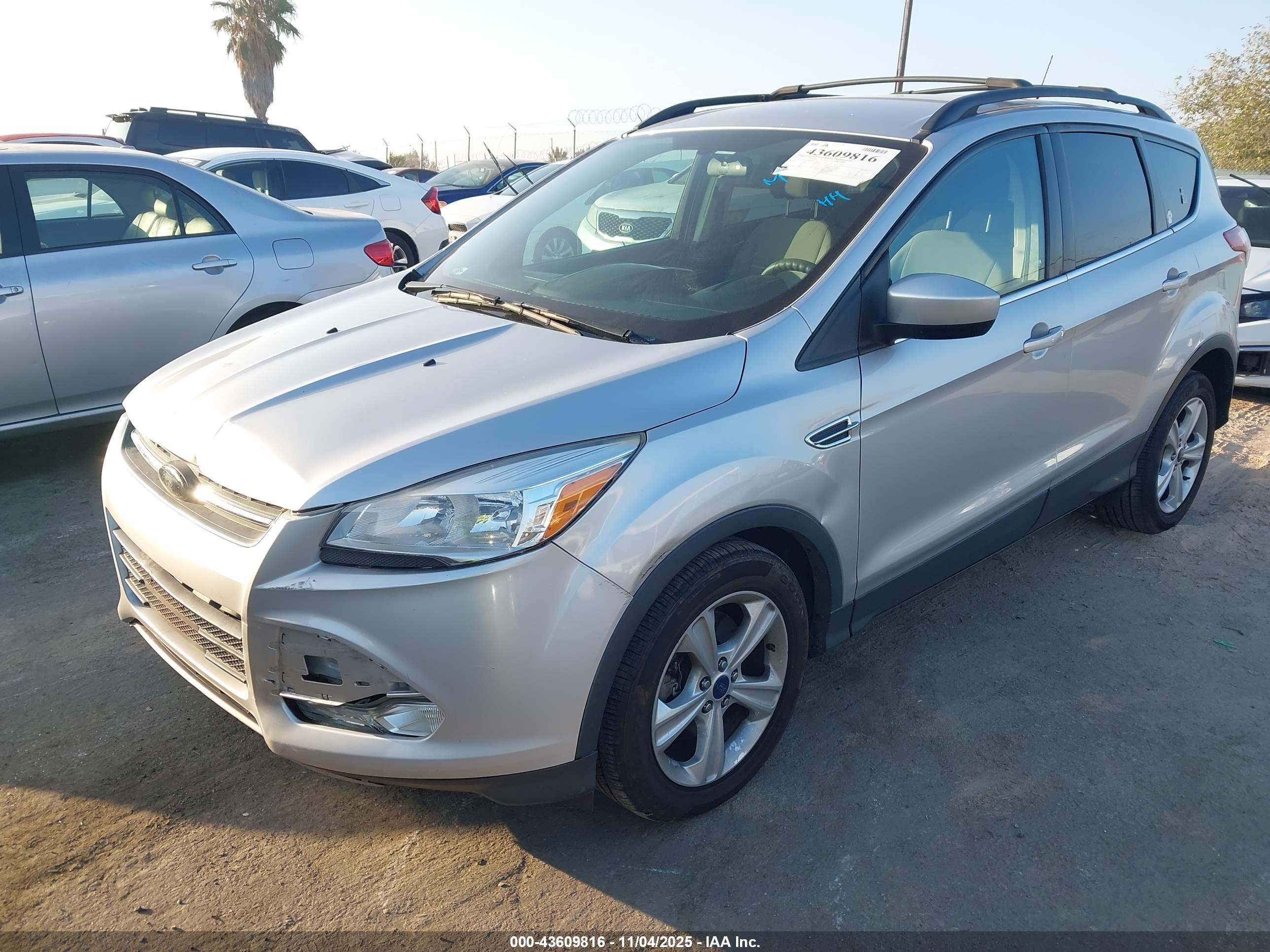 FORD ESCAPE image 2