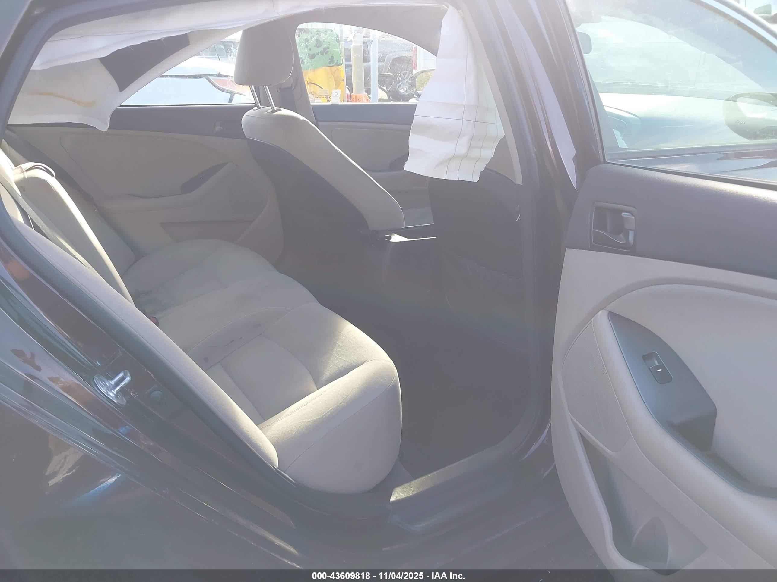 KIA OPTIMA image 8