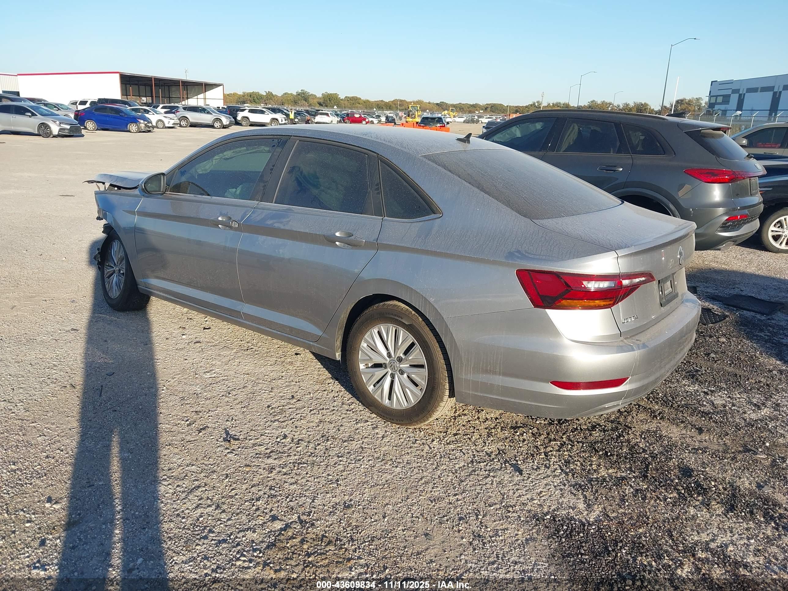 VOLKSWAGEN JETTA image 3