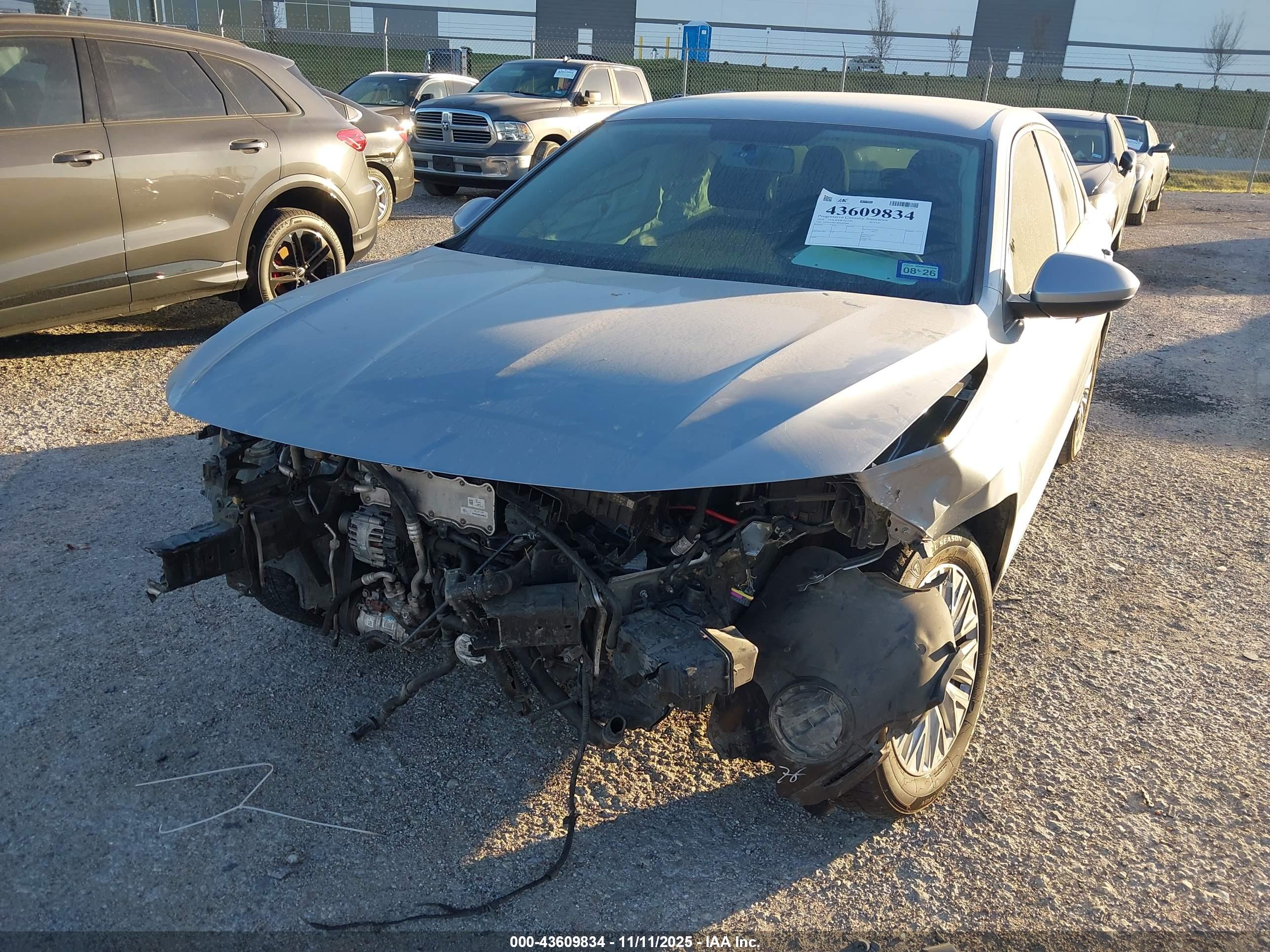VOLKSWAGEN JETTA image 6