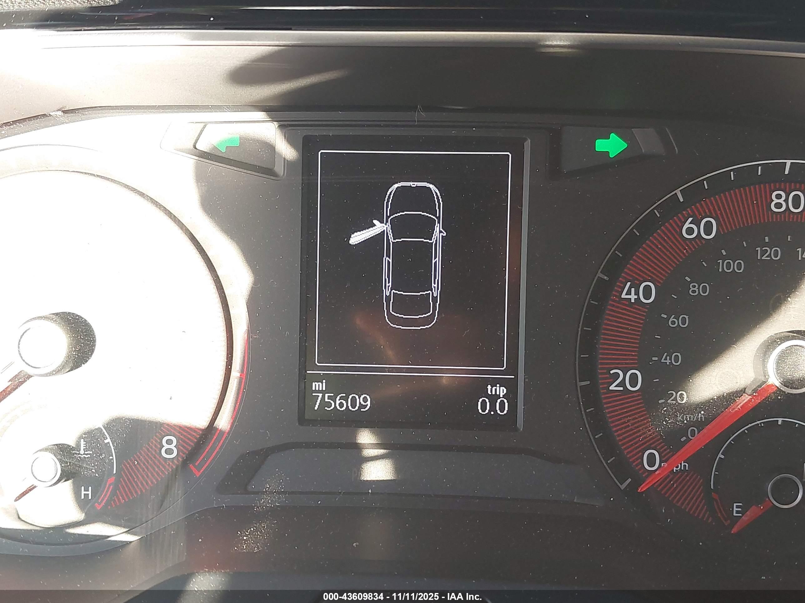 VOLKSWAGEN JETTA image 7