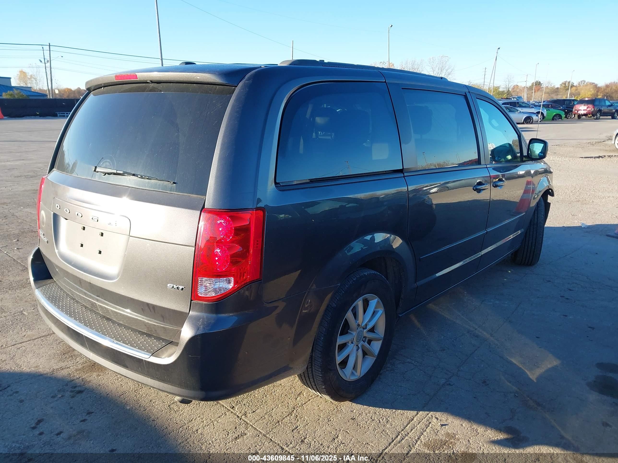 DODGE GRAND image 4