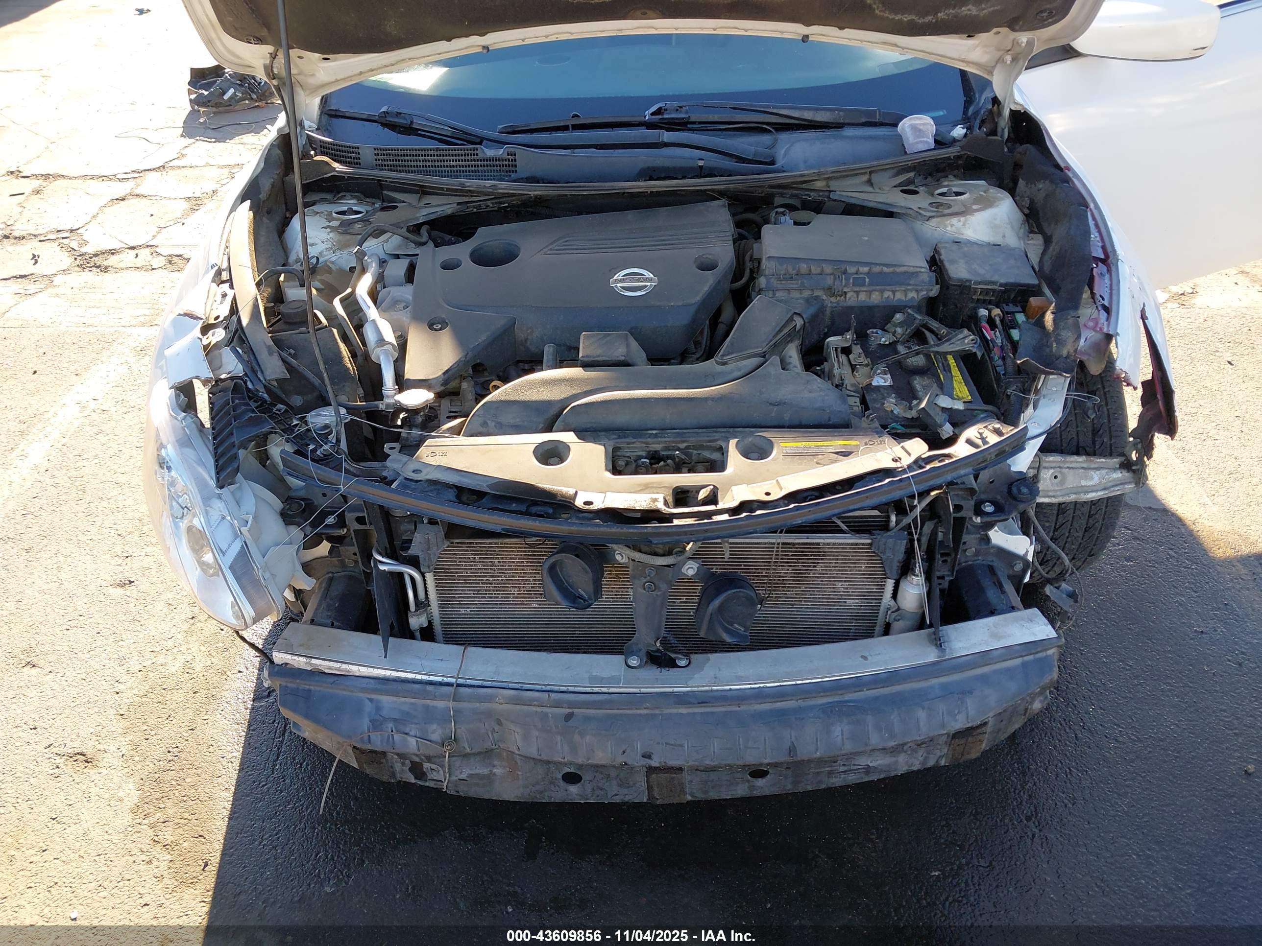 NISSAN ALTIMA image 10