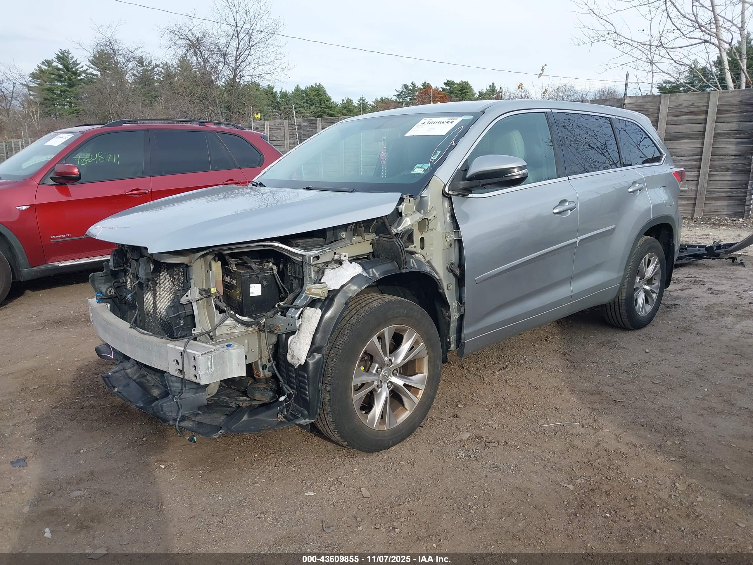TOYOTA HIGHLANDER image 2