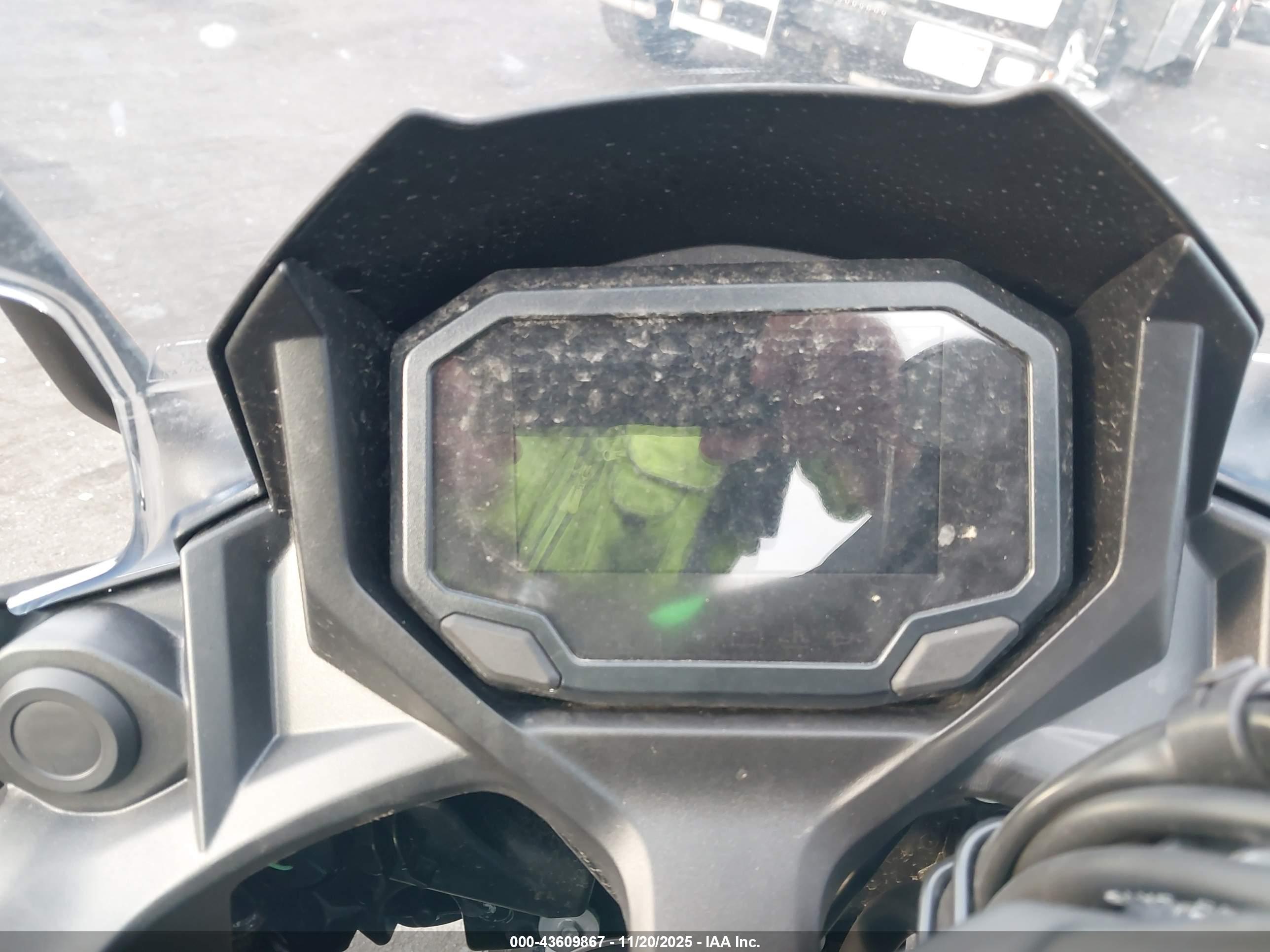 KAWASAKI EX650 image 7