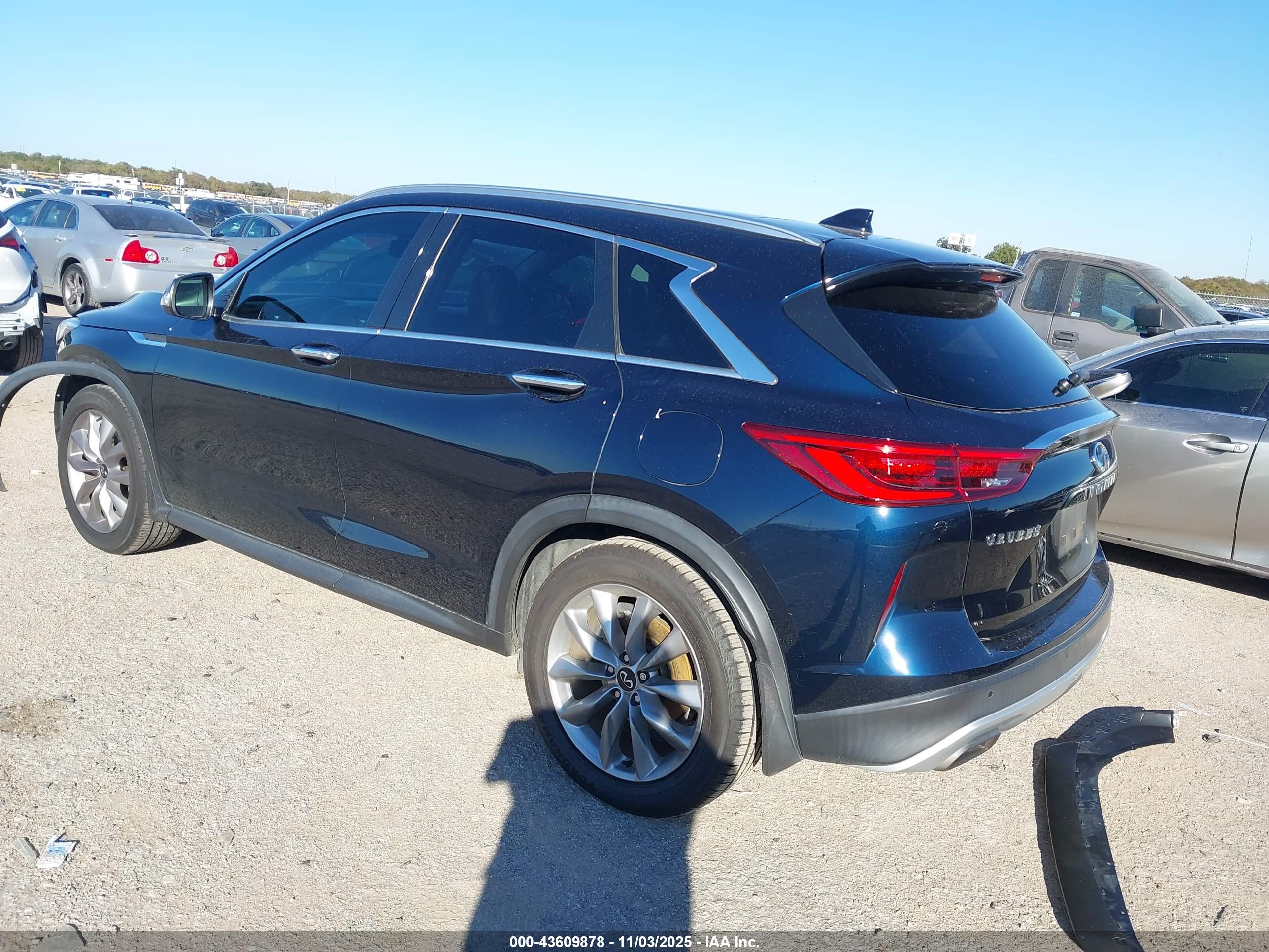 INFINITI QX50 image 3
