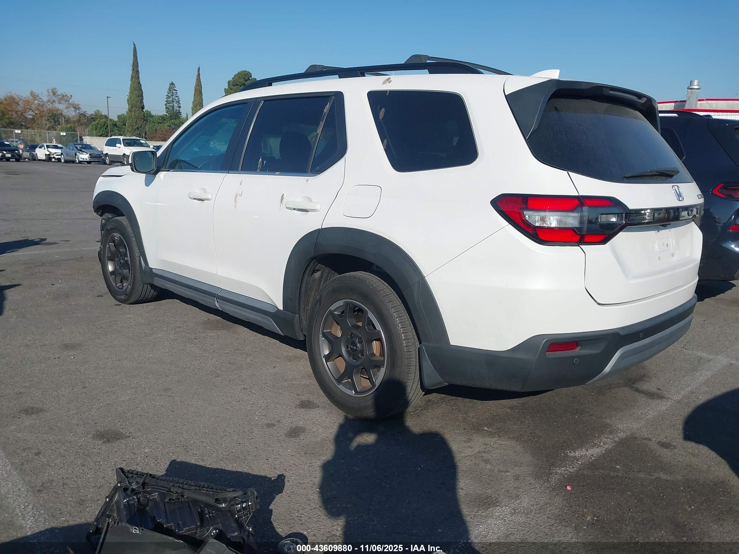 HONDA PILOT image 3