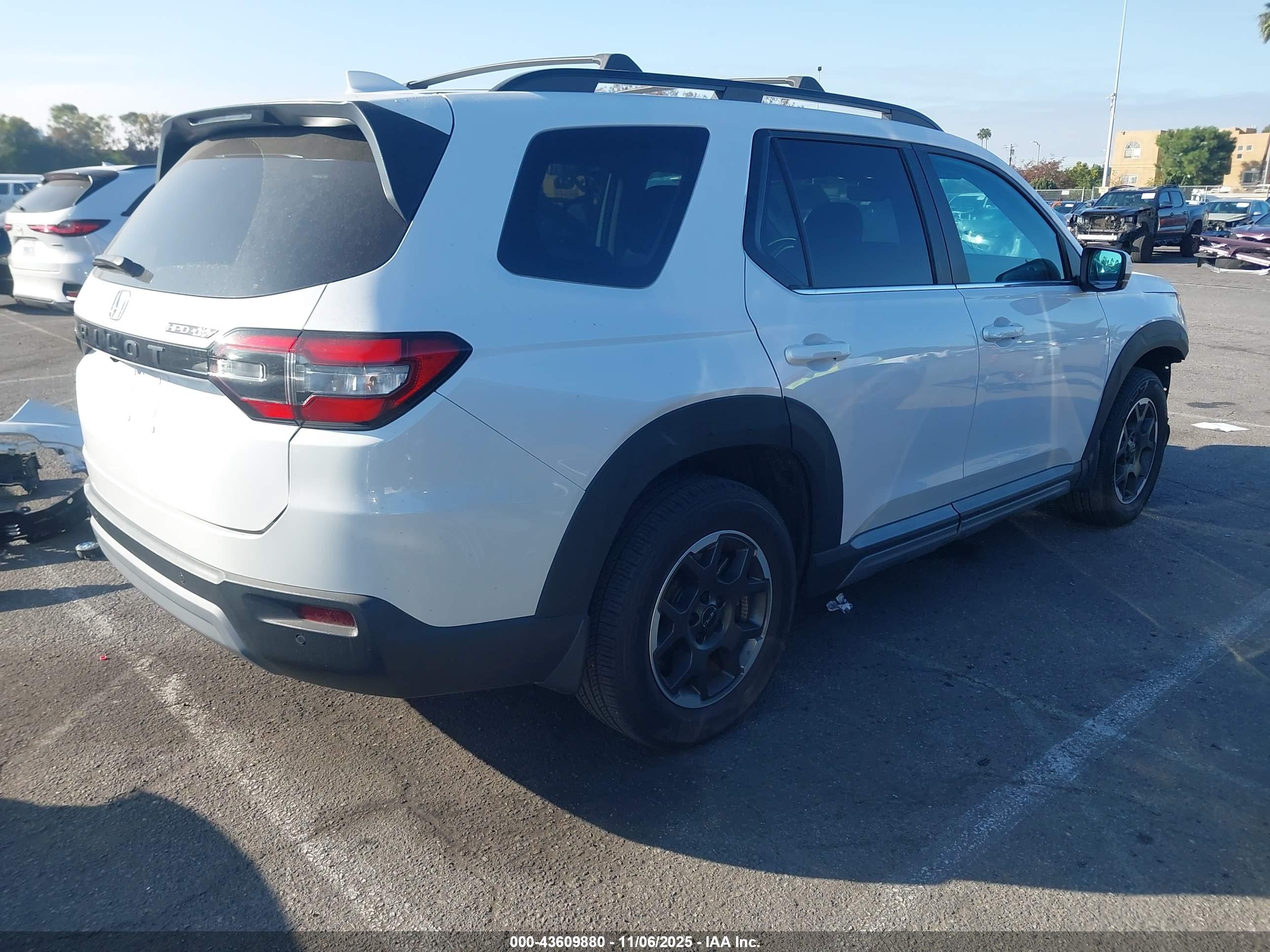 HONDA PILOT image 4