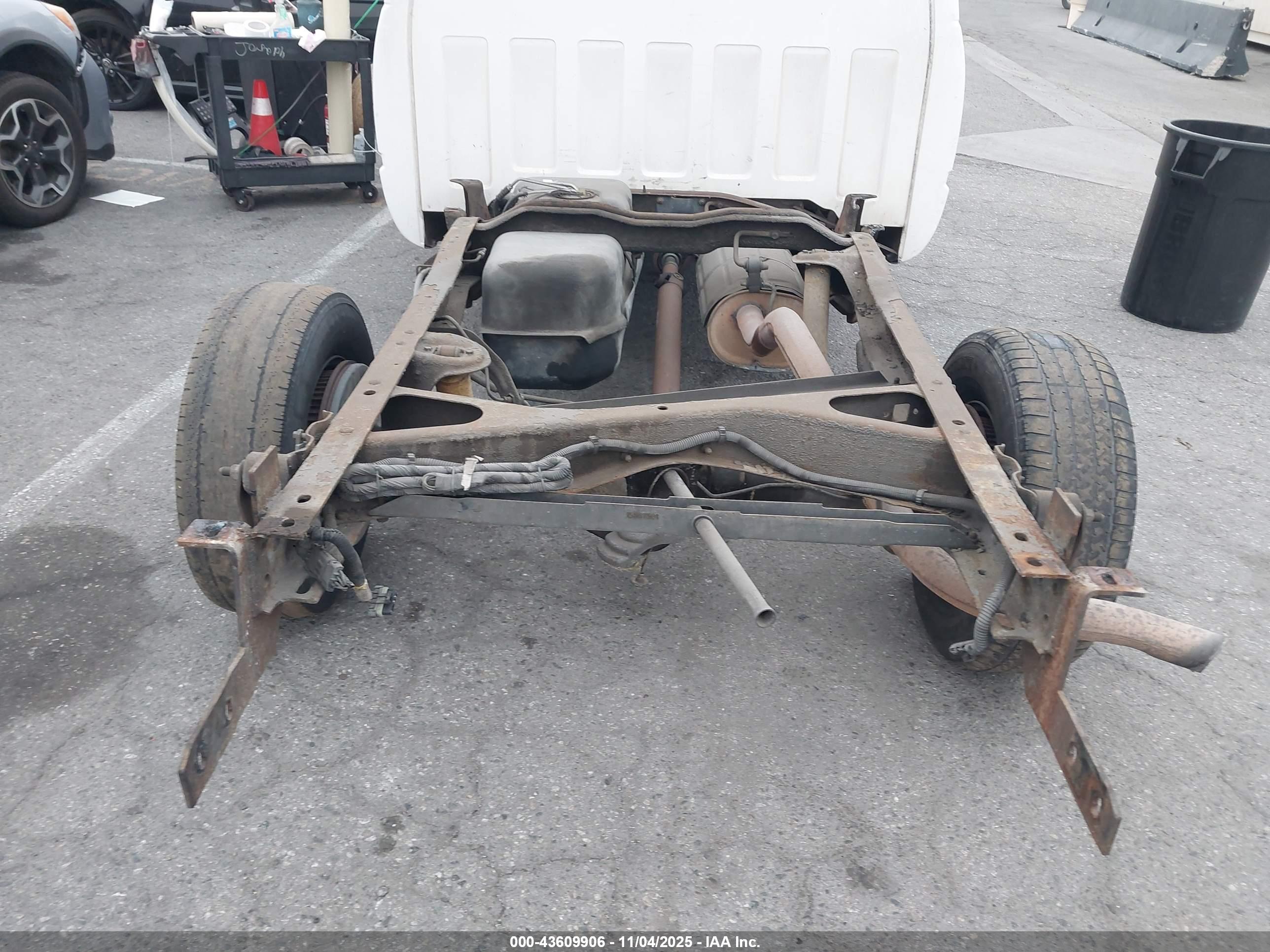 CHEVROLET C3500 image 6