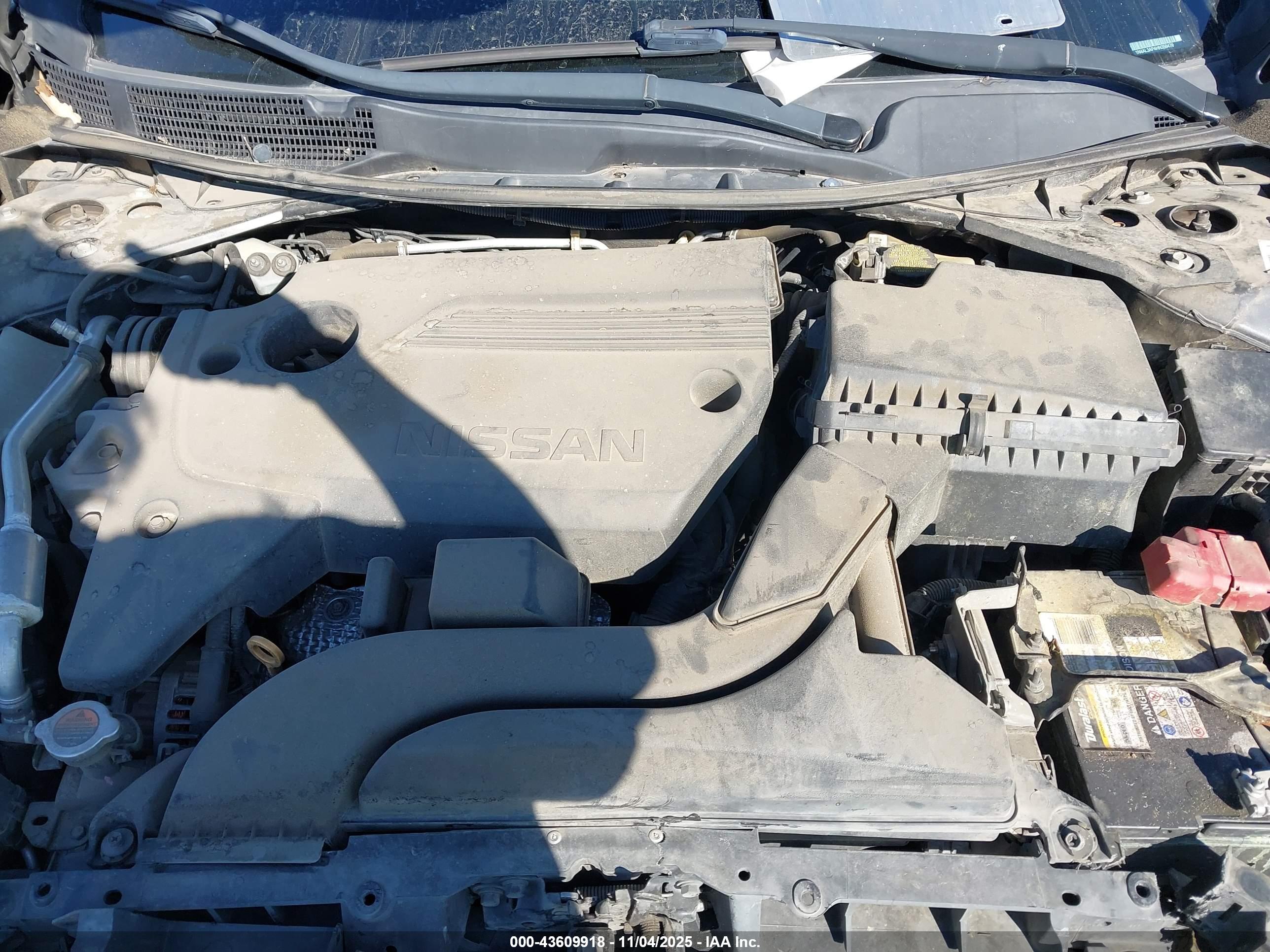 NISSAN ALTIMA image 10