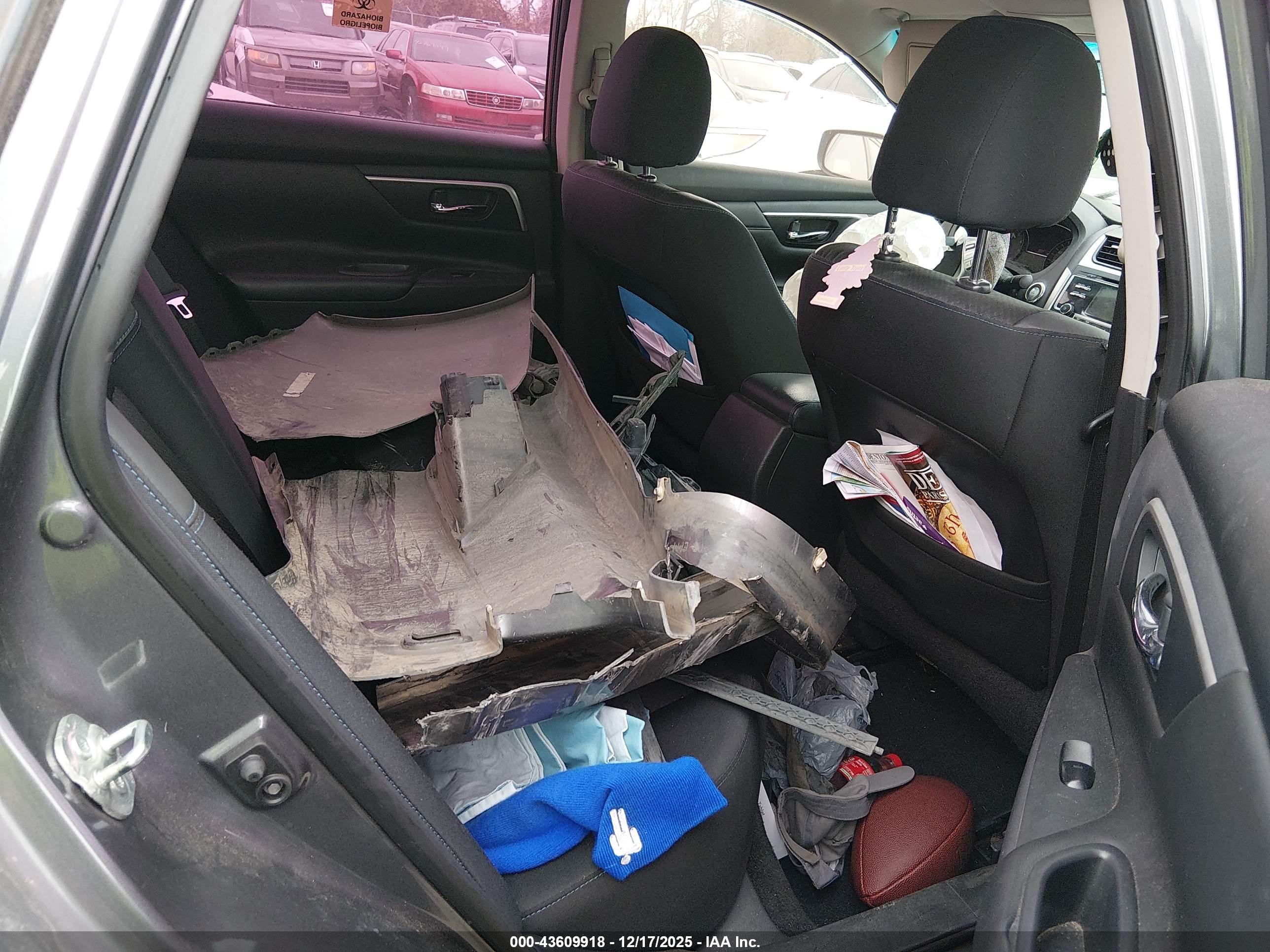 NISSAN ALTIMA image 8