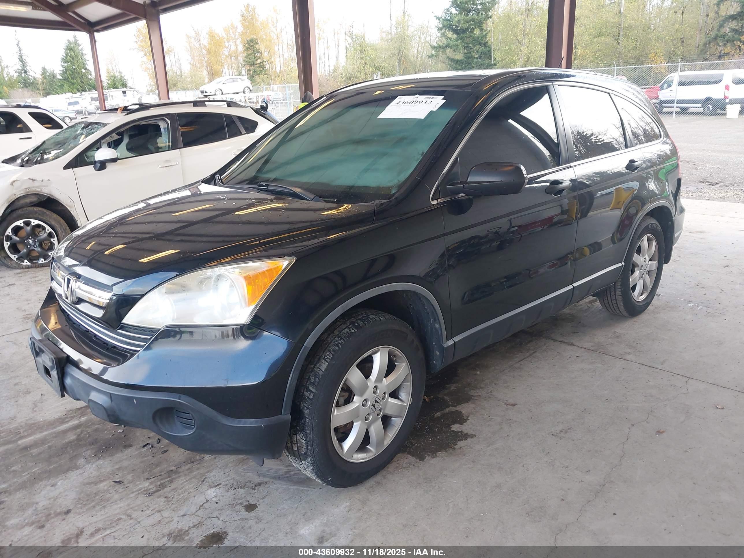 HONDA CR-V image 2