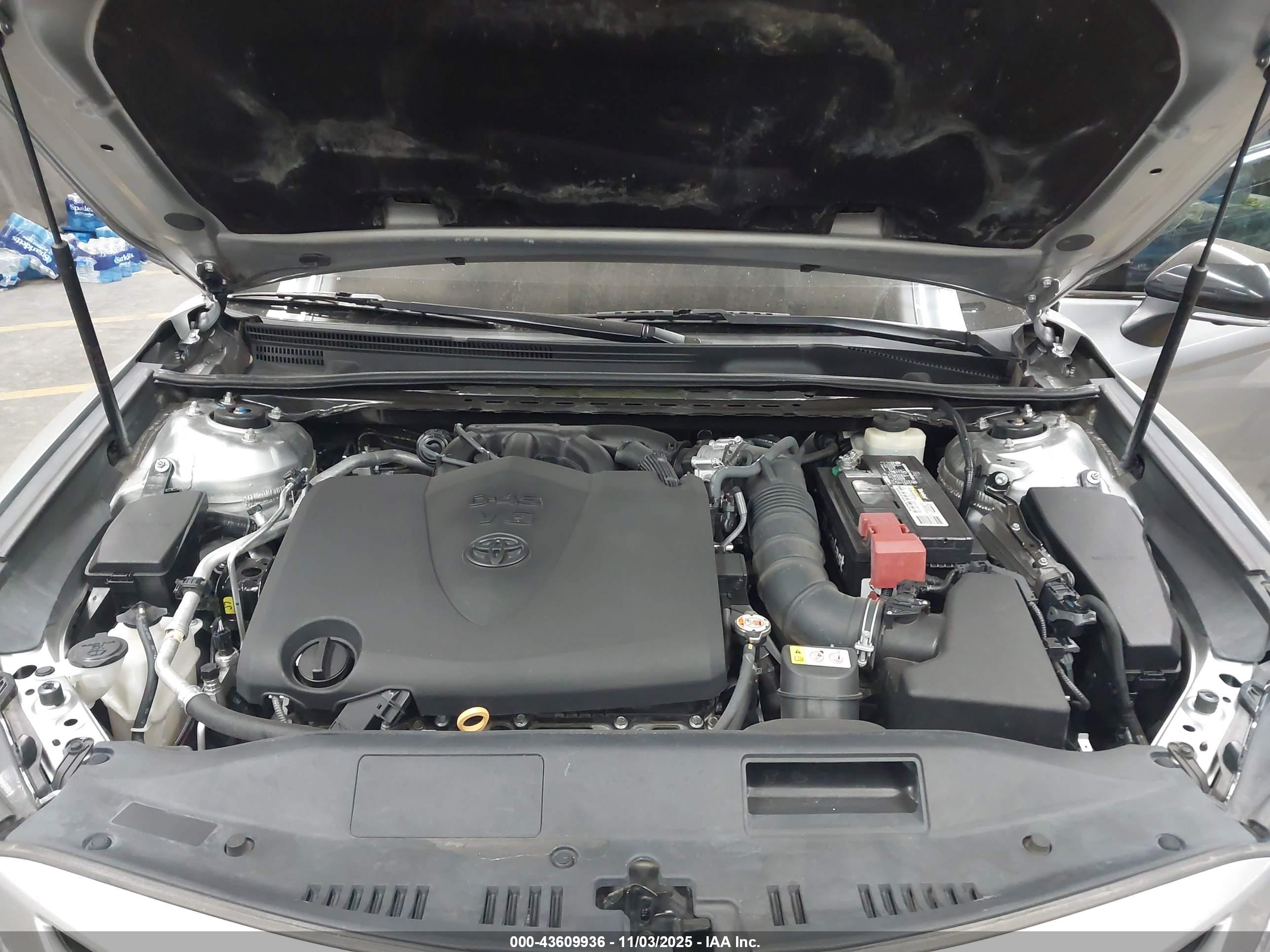 TOYOTA CAMRY image 10
