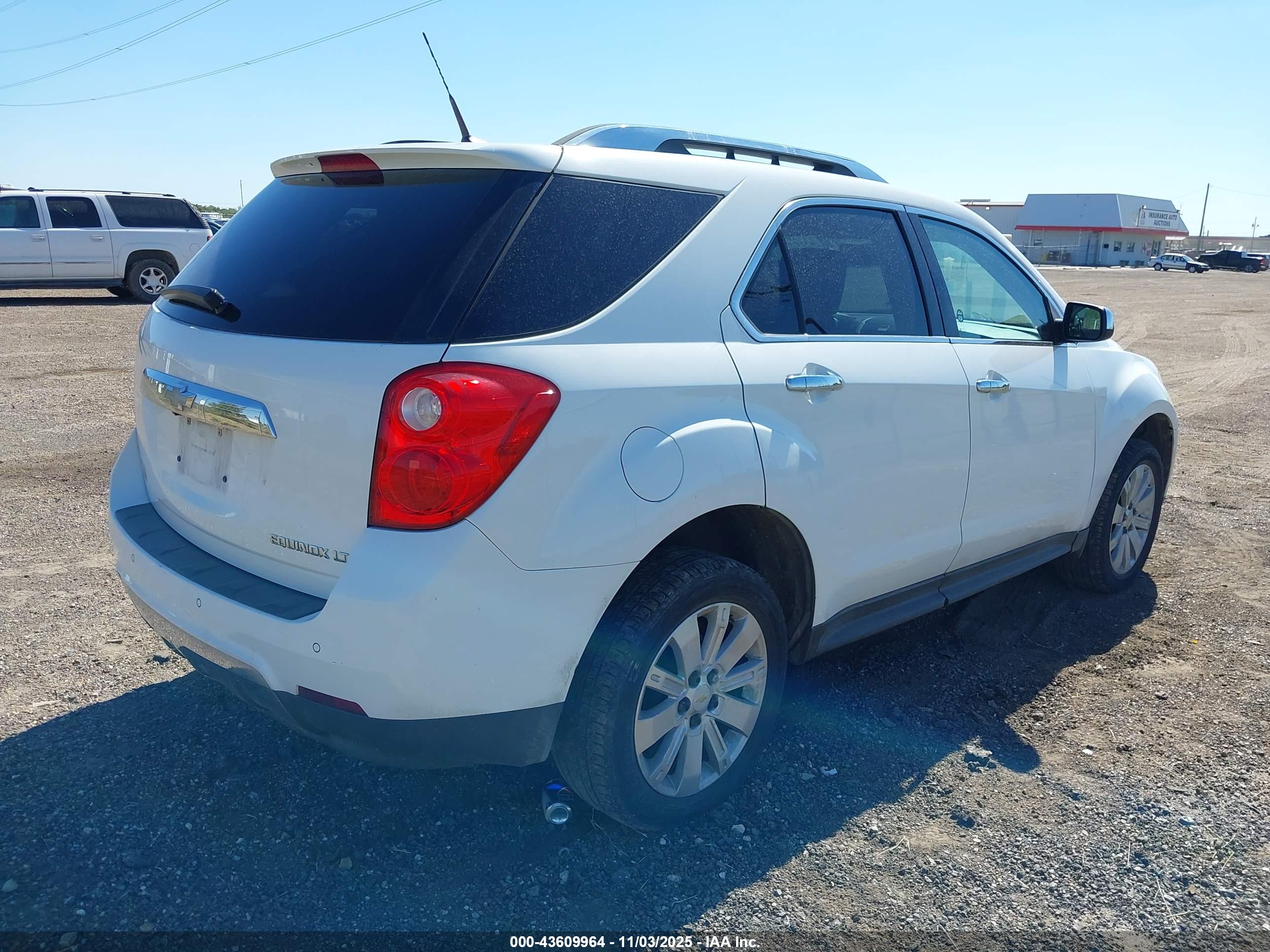 CHEVROLET EQUINOX image 4