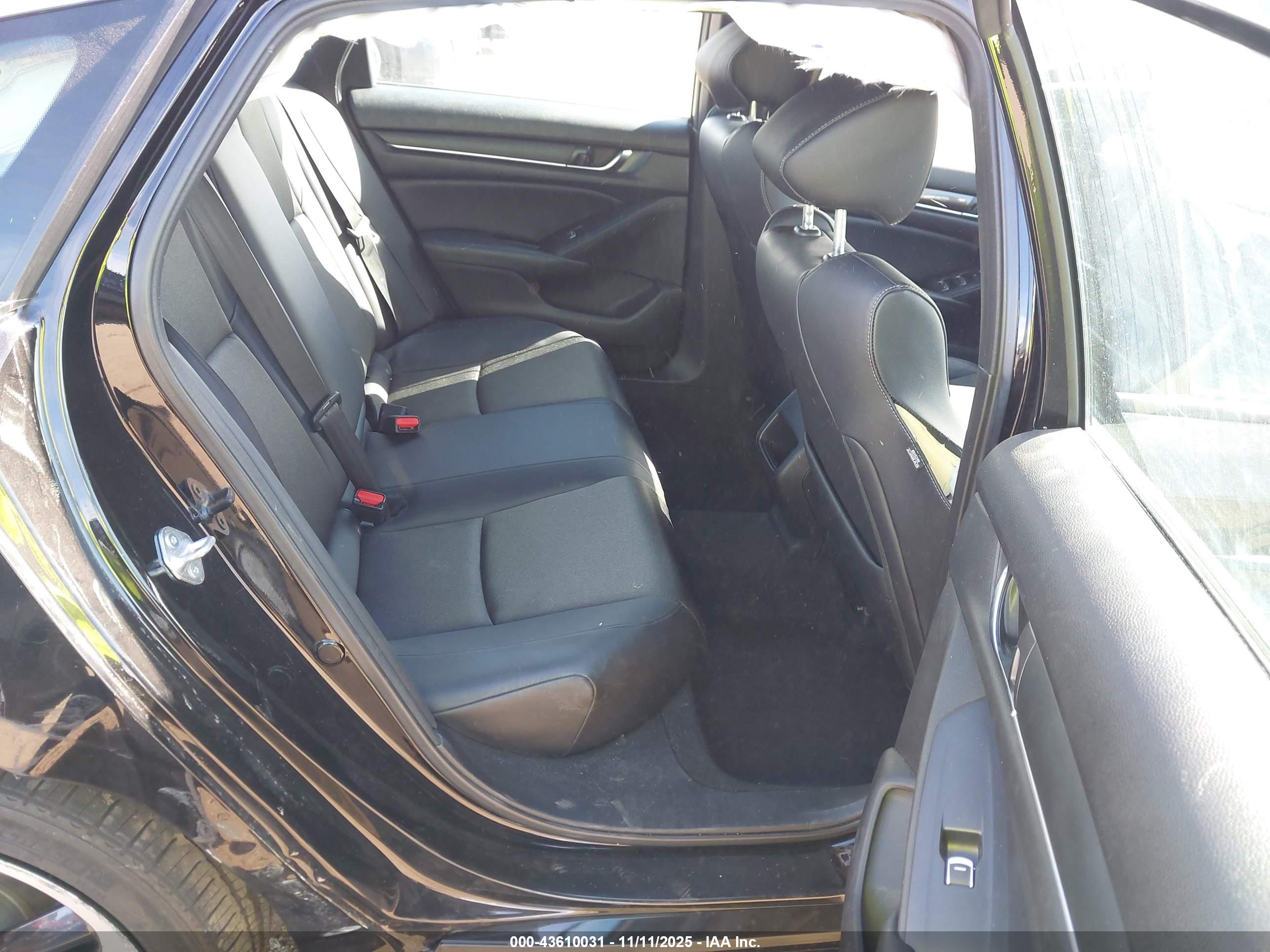 HONDA ACCORD image 8