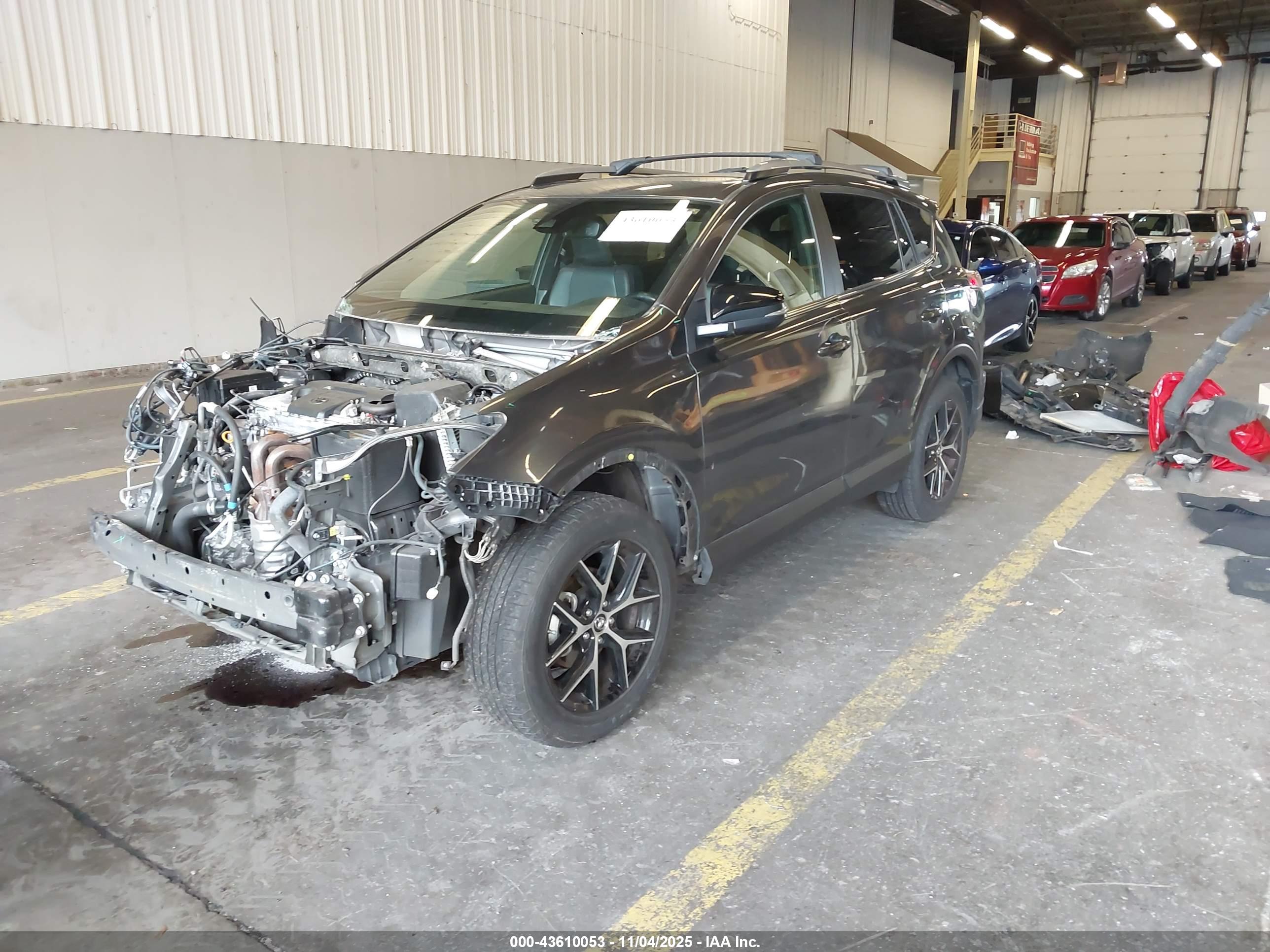 TOYOTA RAV4 image 2