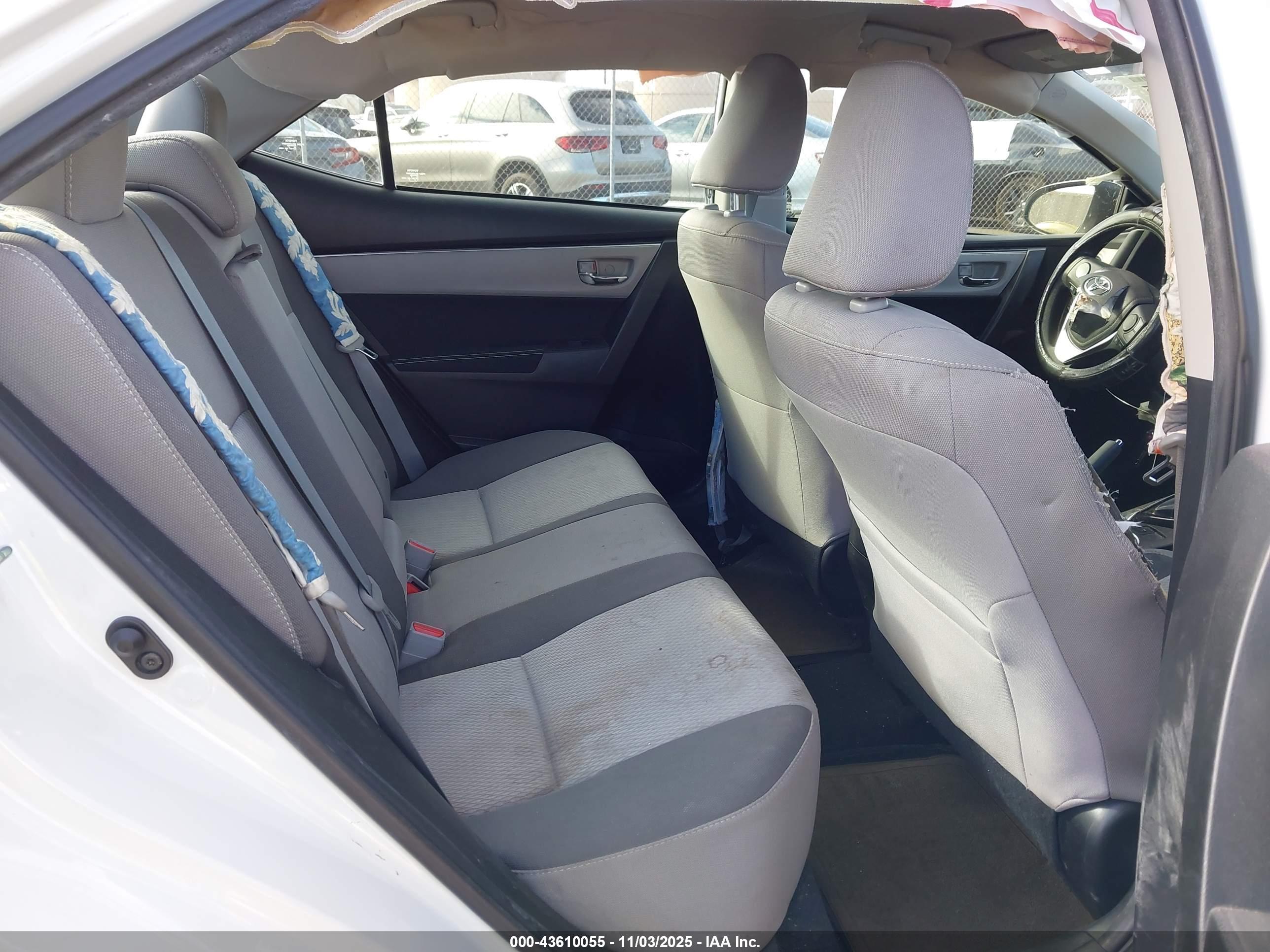 TOYOTA COROLLA image 8