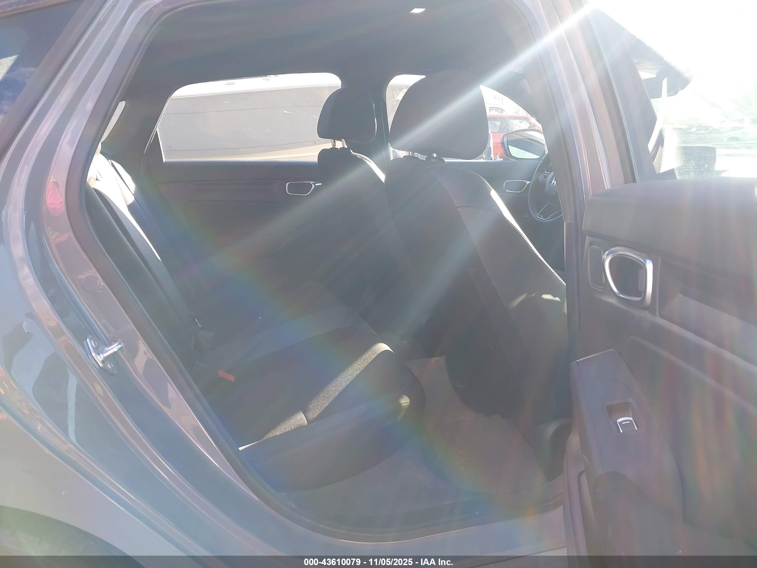 HONDA CIVIC image 8