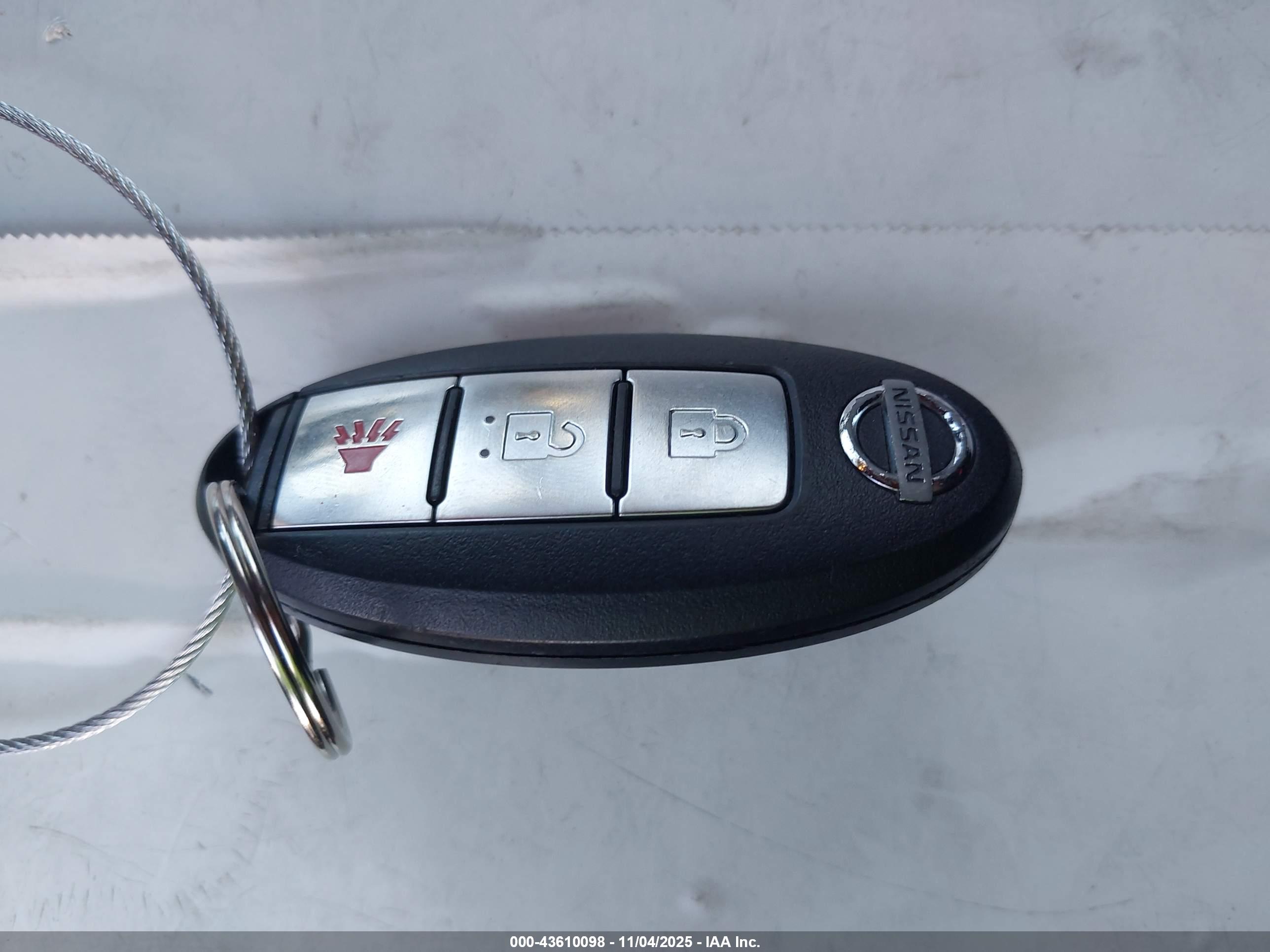 NISSAN JUKE image 11