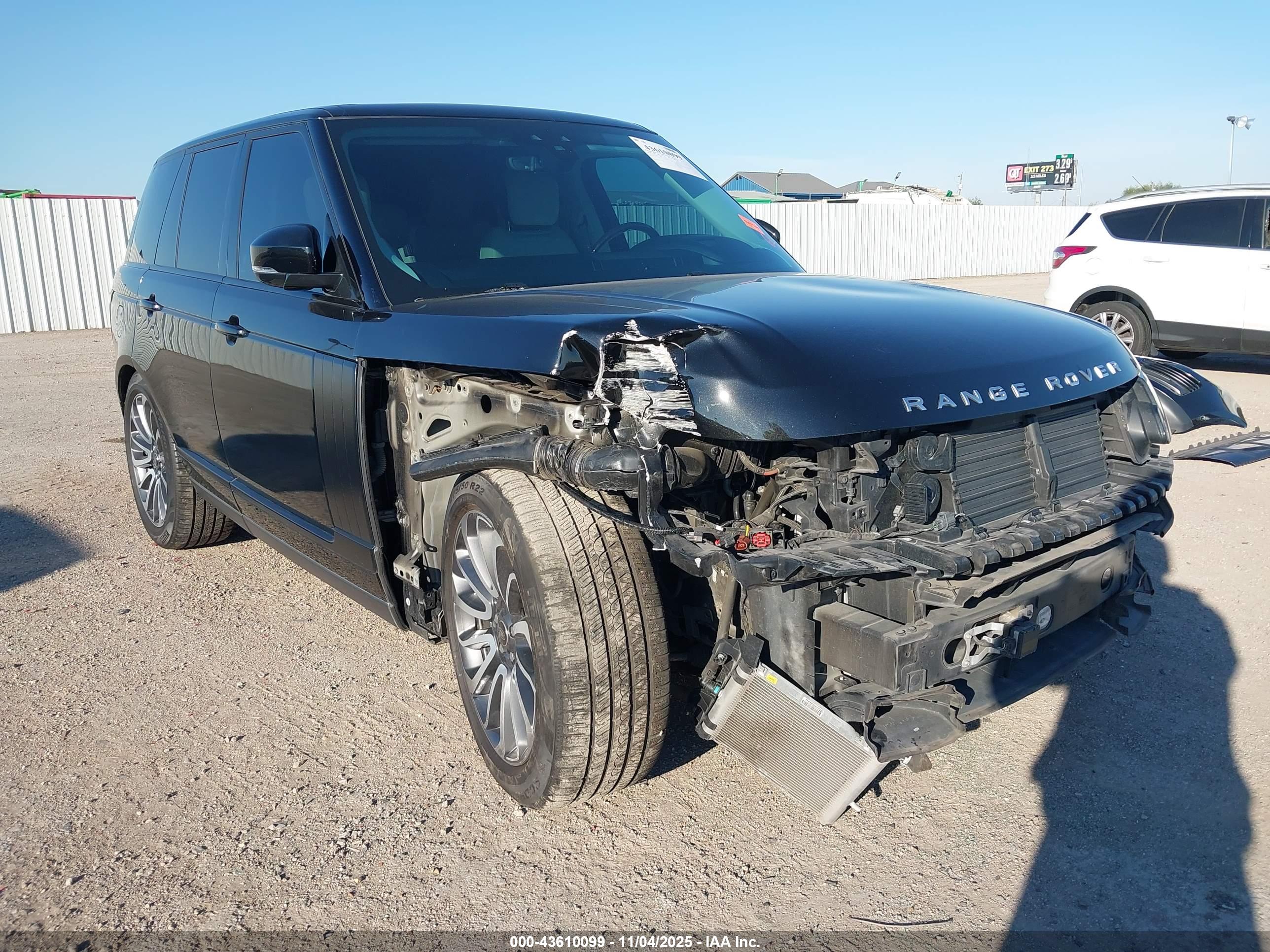 LAND ROVER image 6