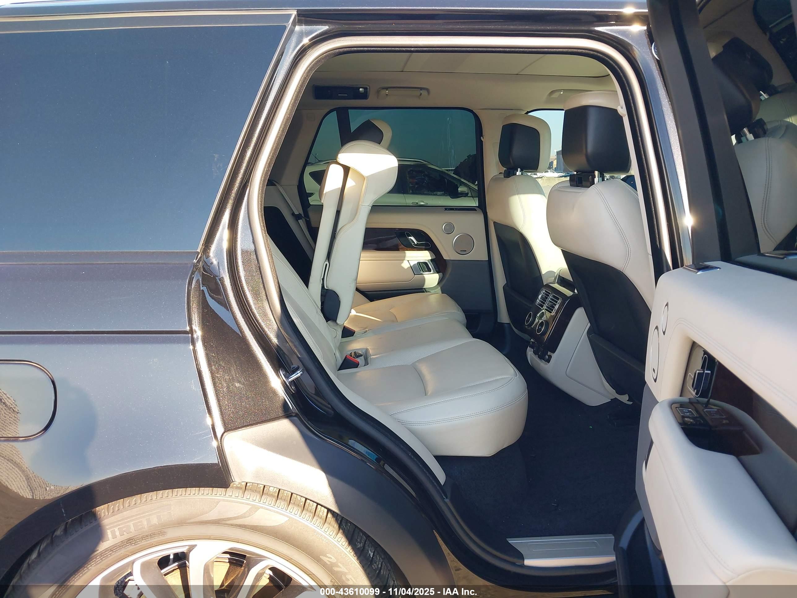 LAND ROVER image 8