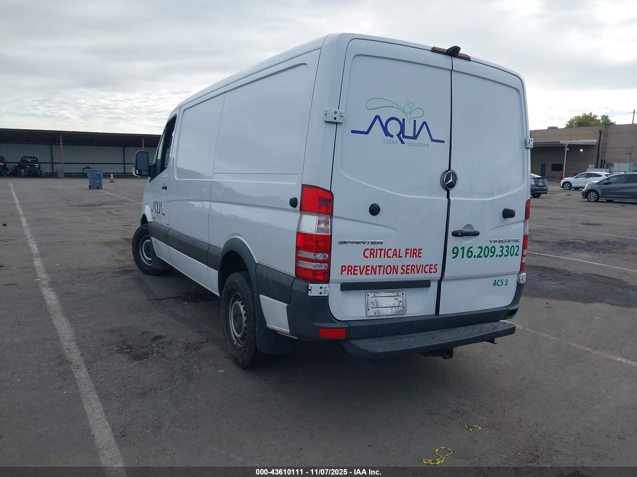 MERCEDES-BENZ SPRINTER image 3