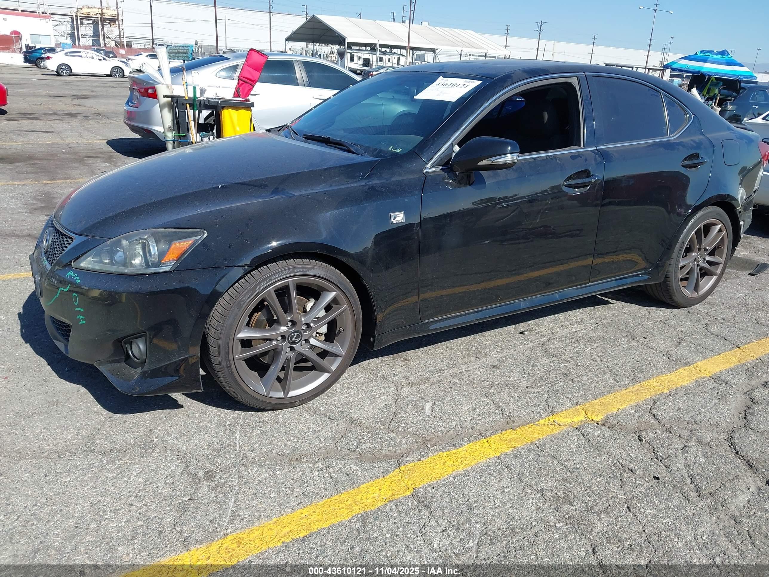 LEXUS IS image 2