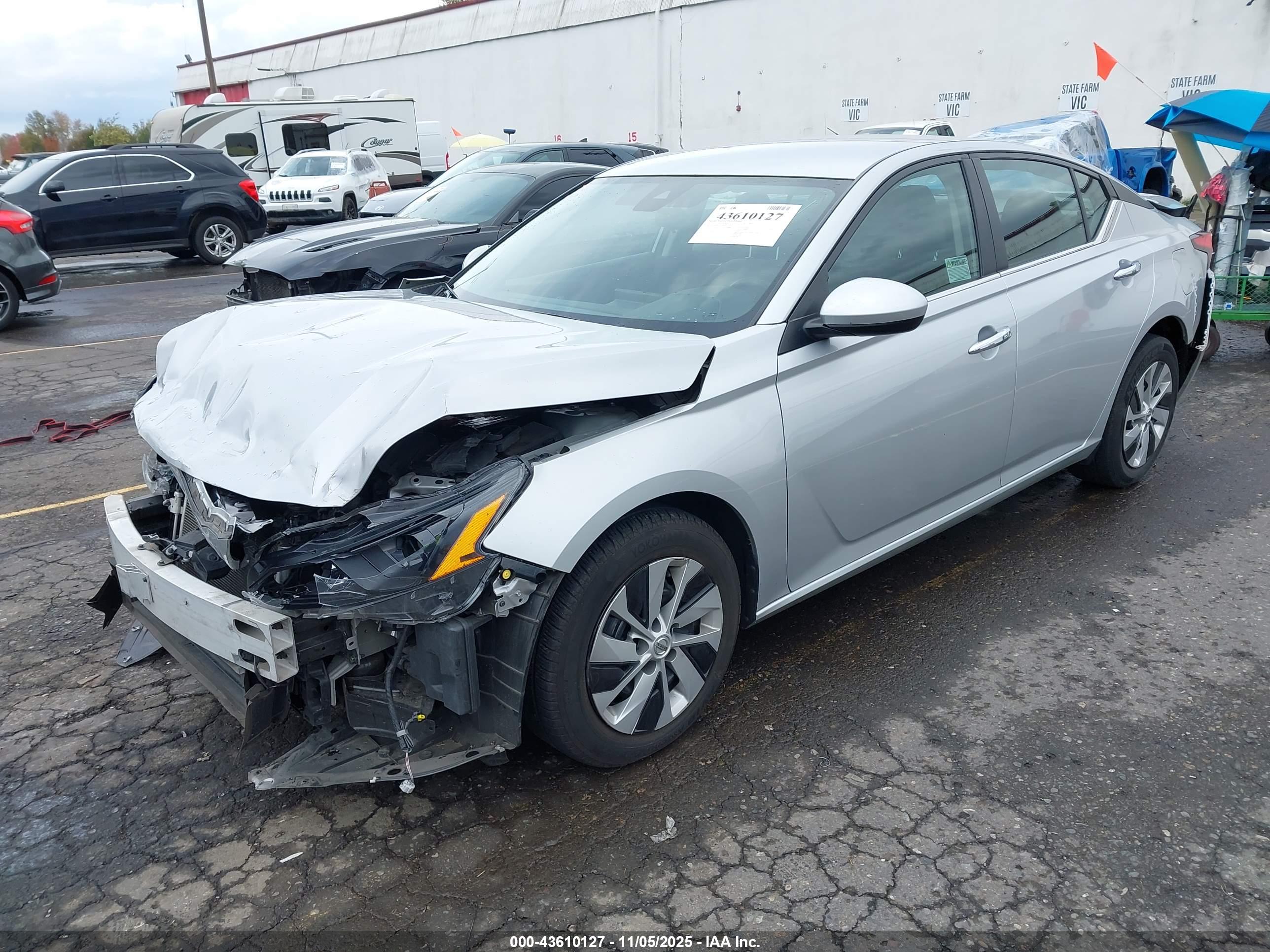 NISSAN ALTIMA image 2