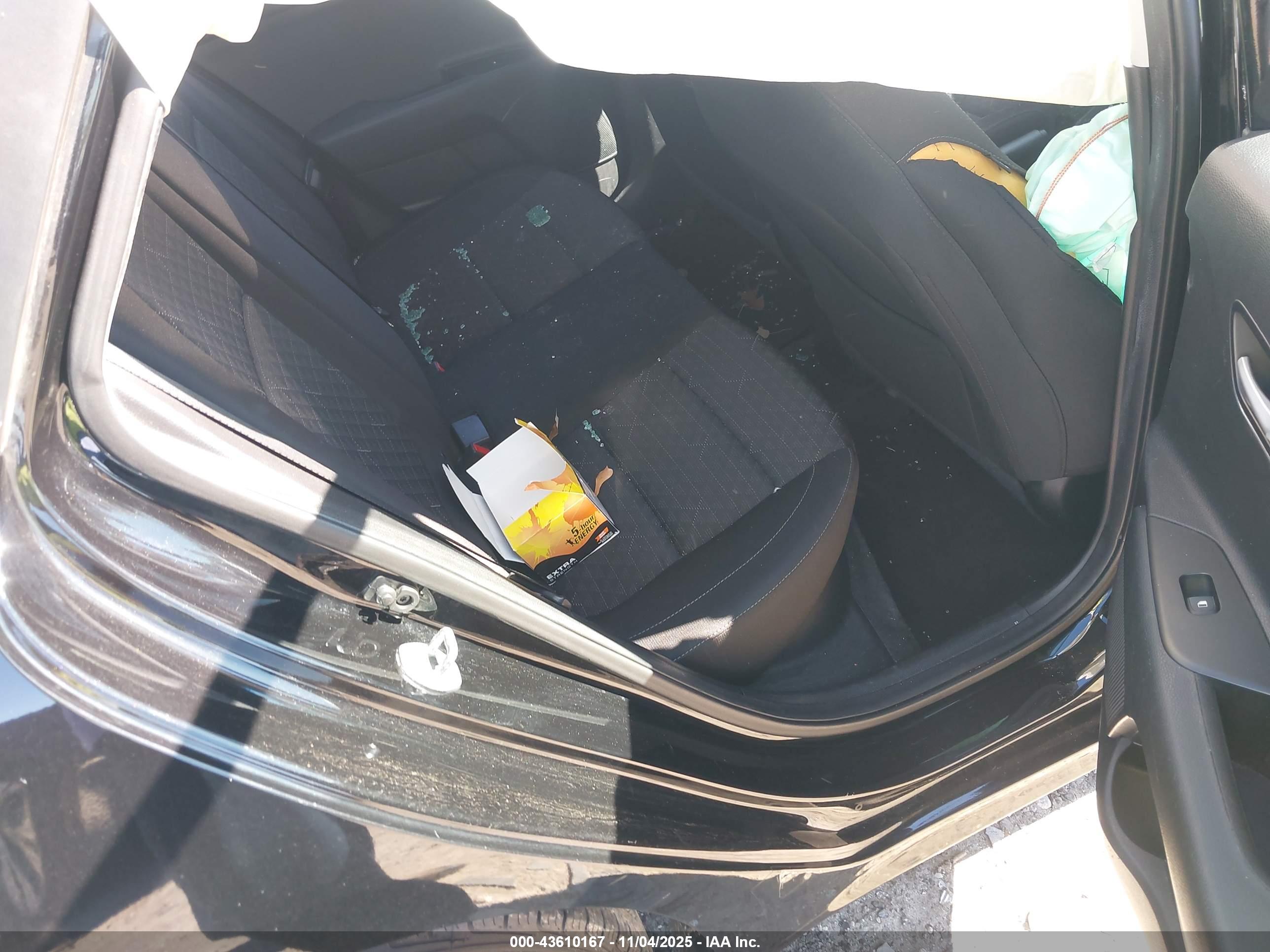 KIA RIO image 8