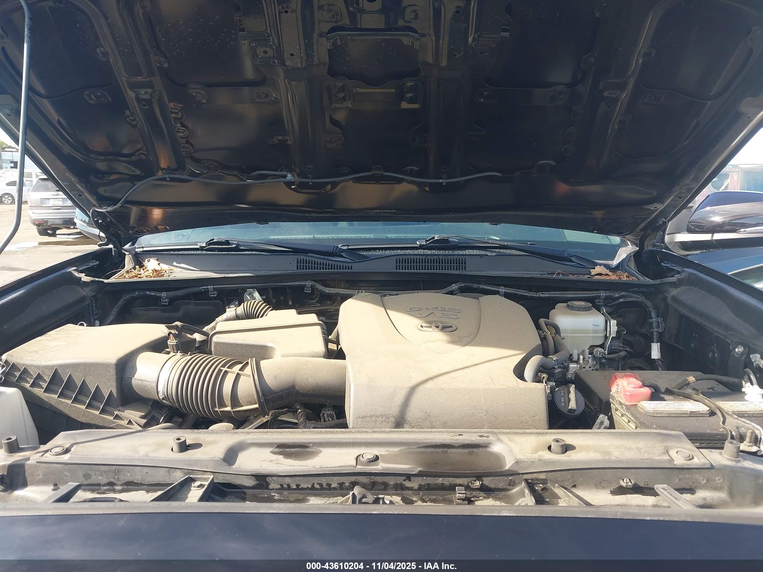 TOYOTA TACOMA image 10