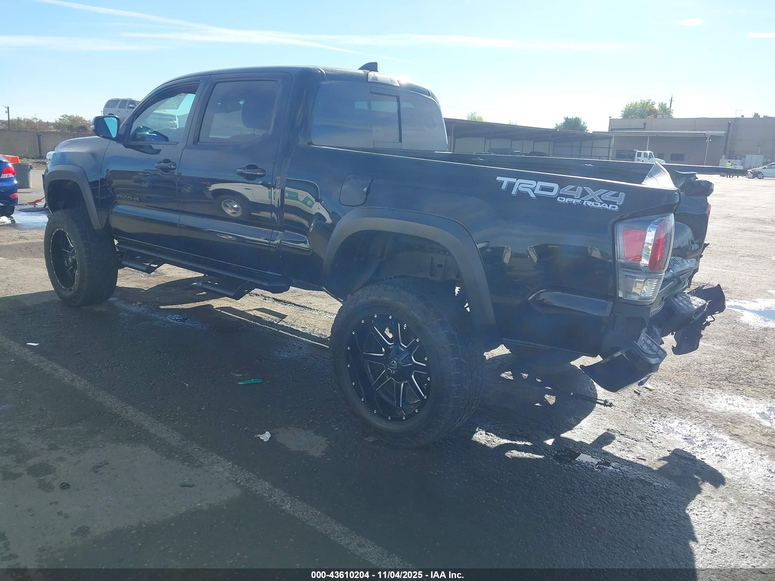 TOYOTA TACOMA image 3