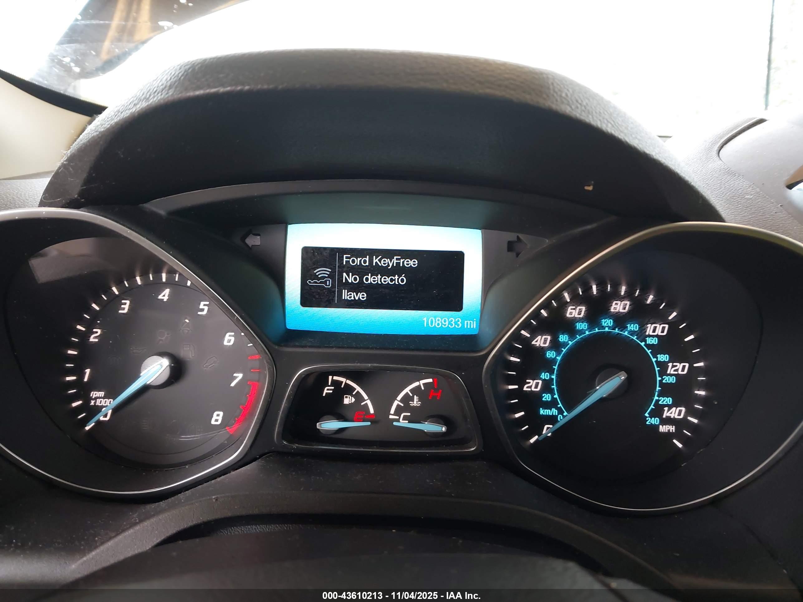FORD ESCAPE image 7