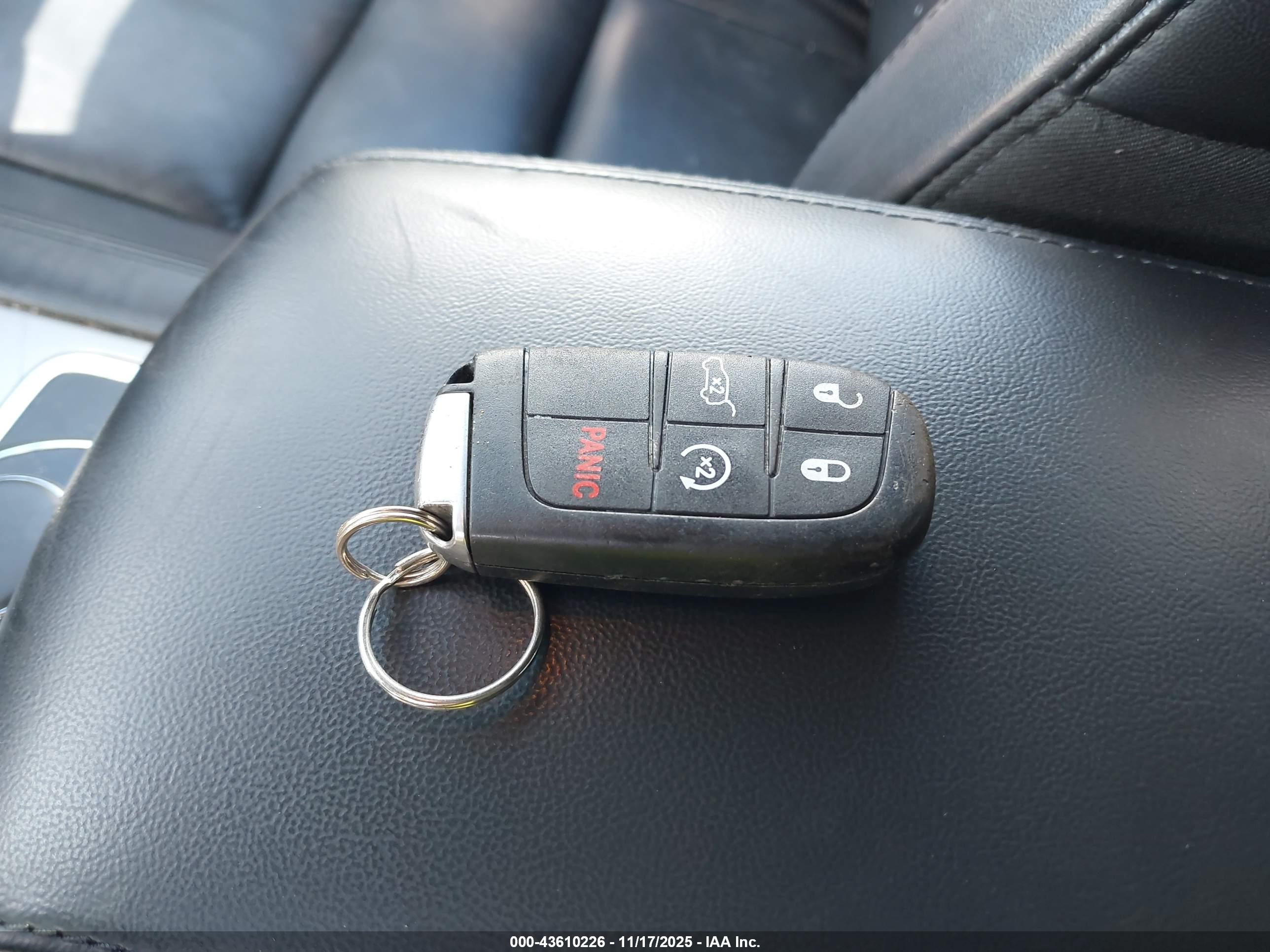 JEEP GRAND image 11