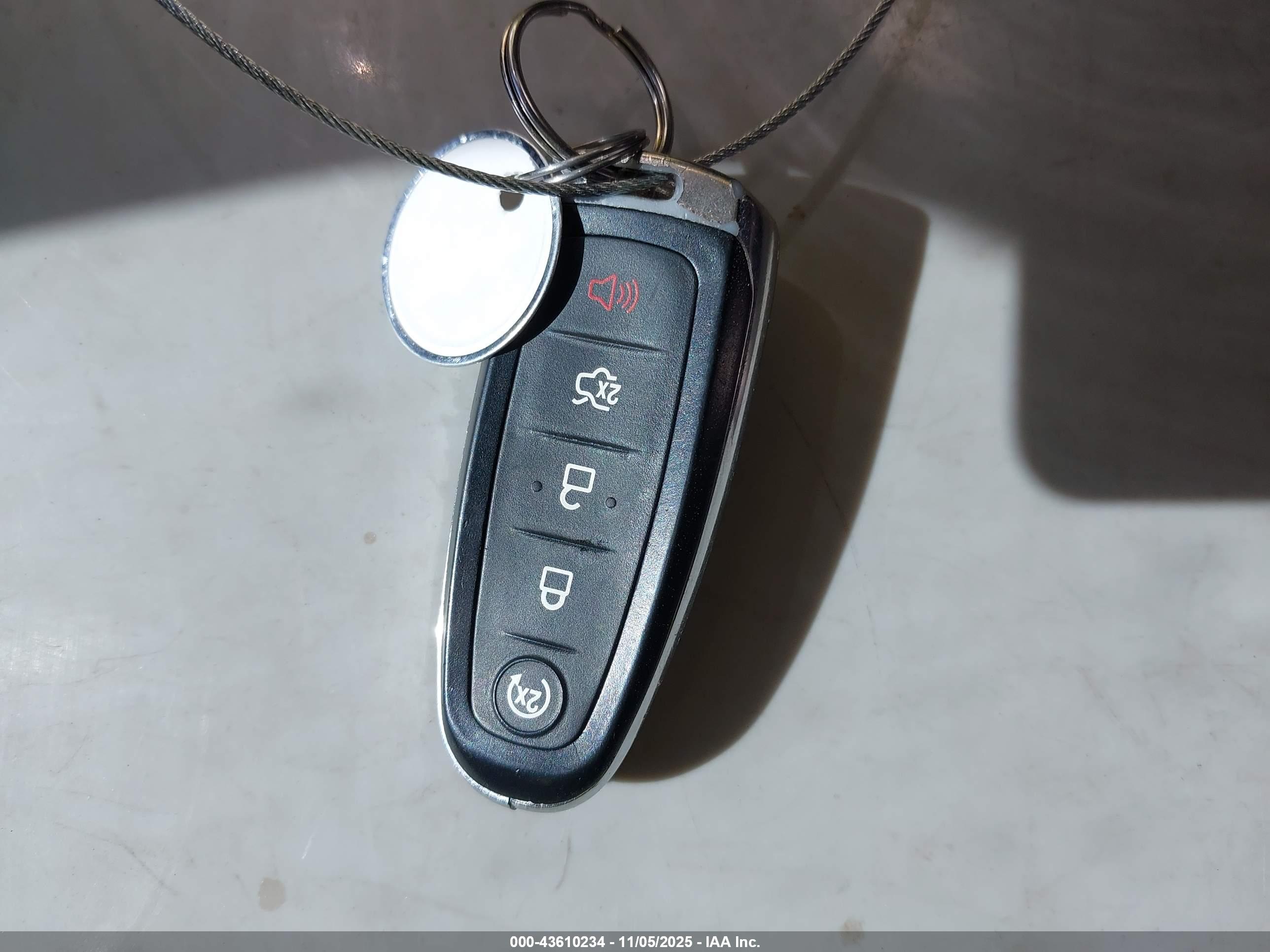 FORD TAURUS image 11